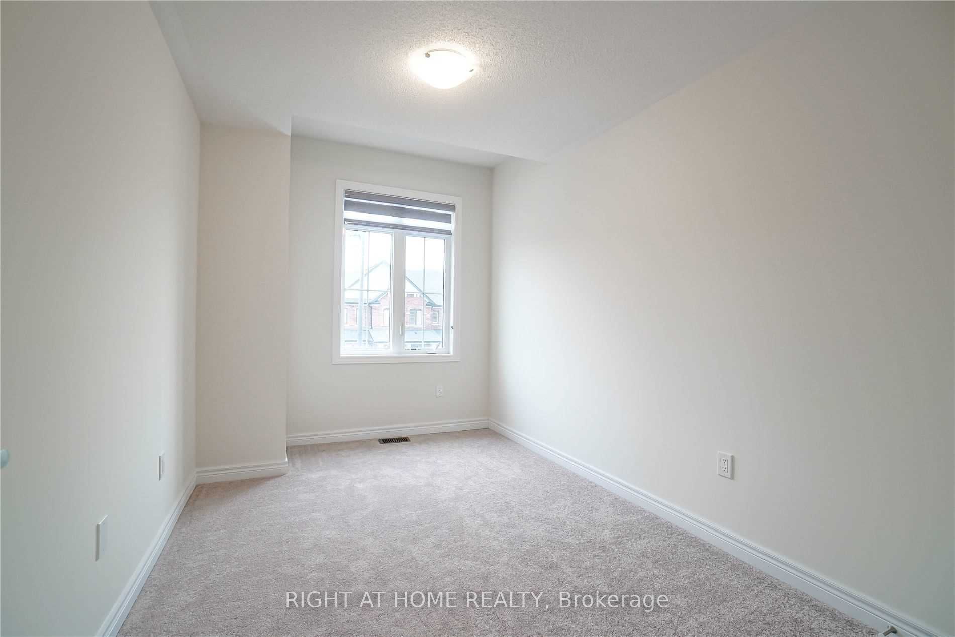71 Doris Pawley Cres Property Photo 23