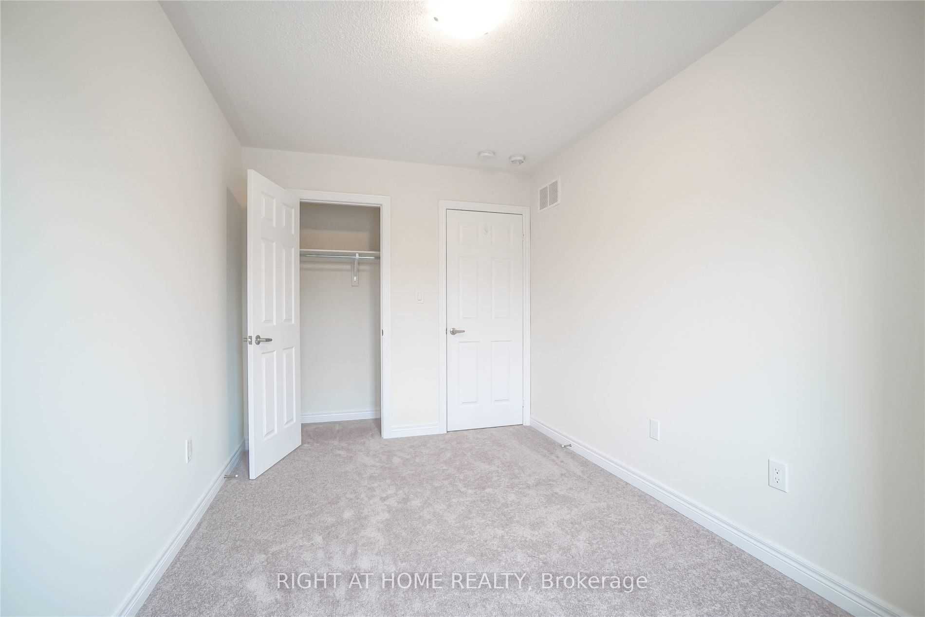 71 Doris Pawley Cres Property Photo 25
