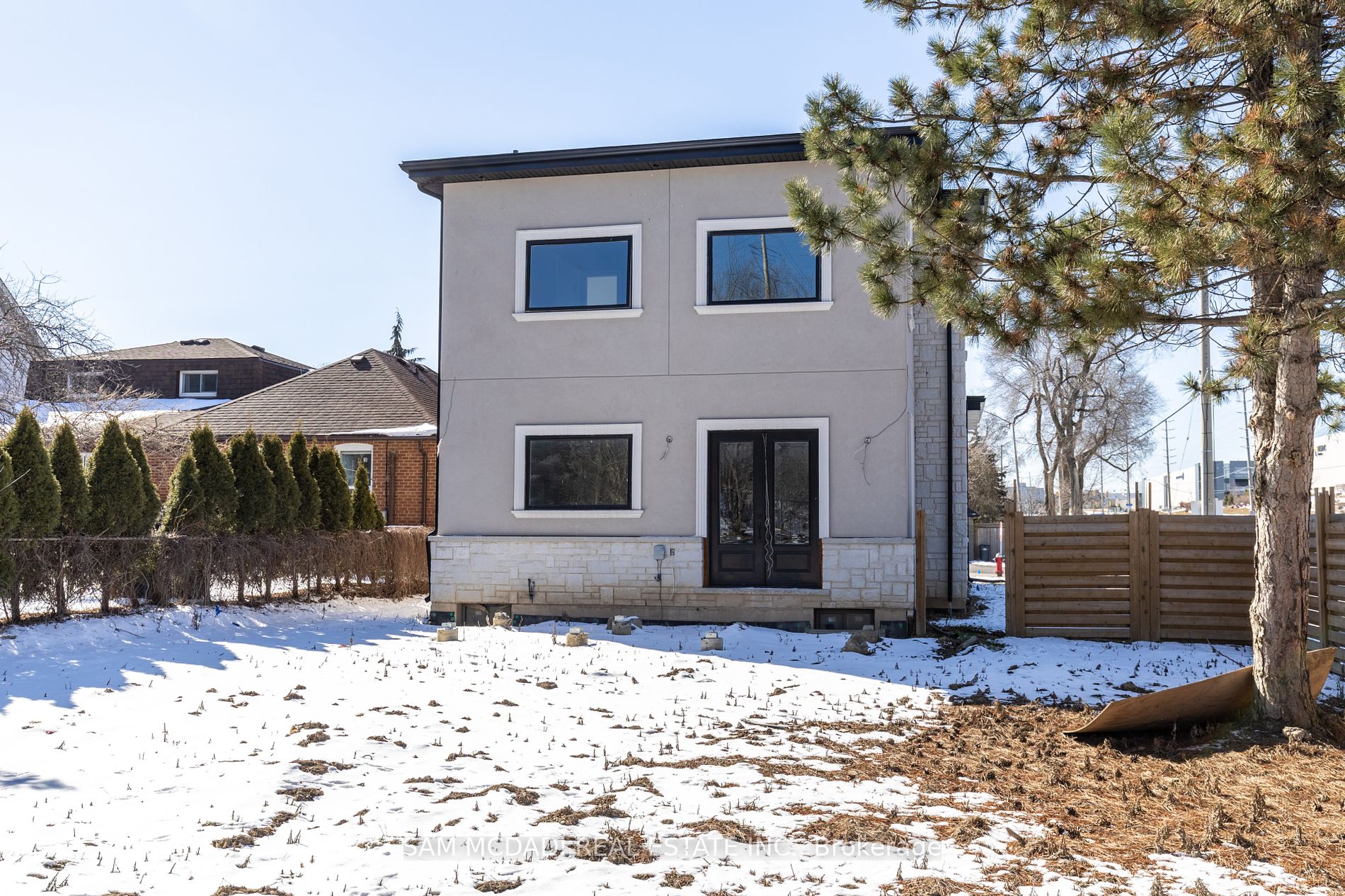 1 Brookside Dr E Property Photo 10