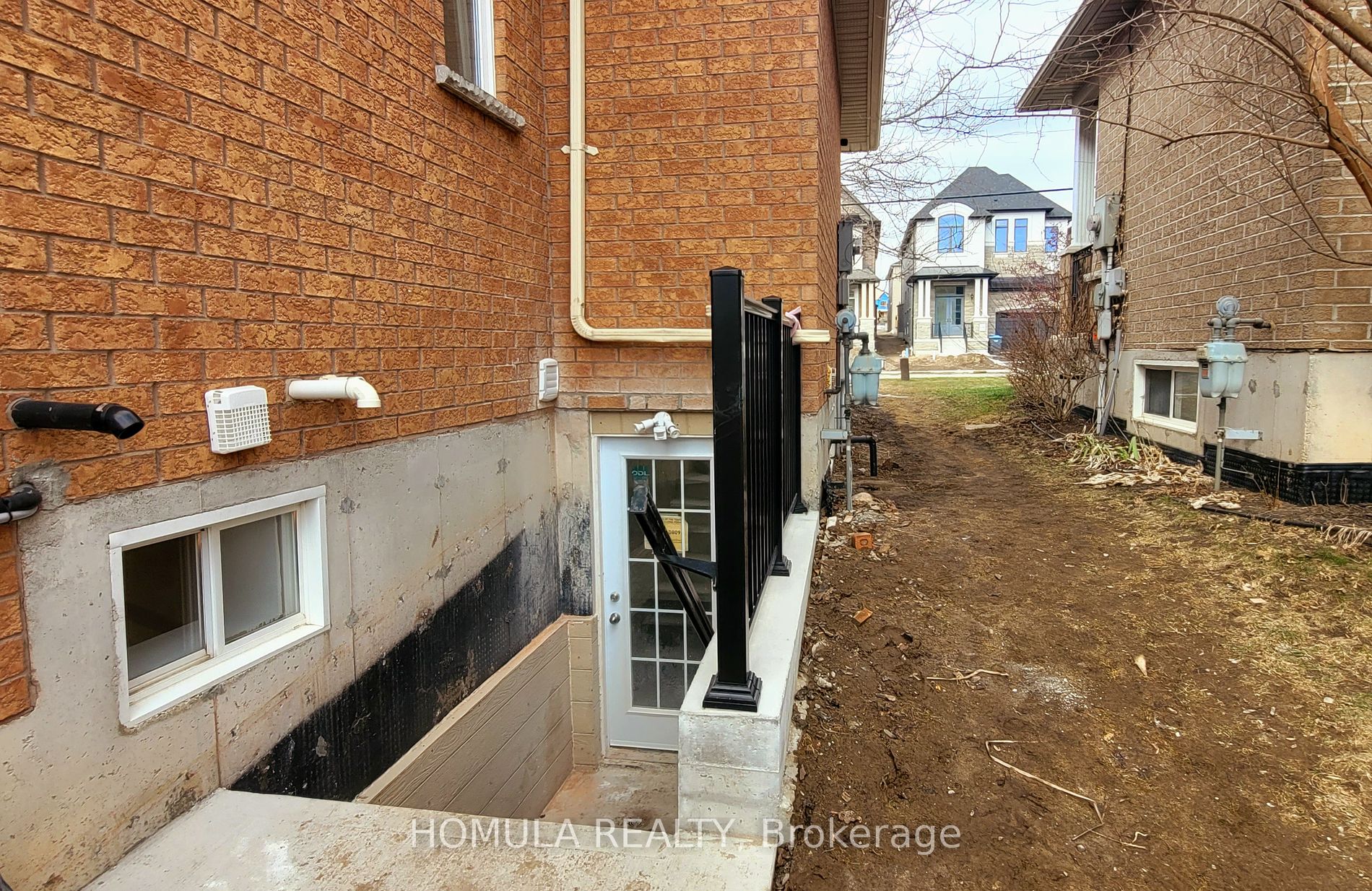 114 Walker Rd W Property Photo 12