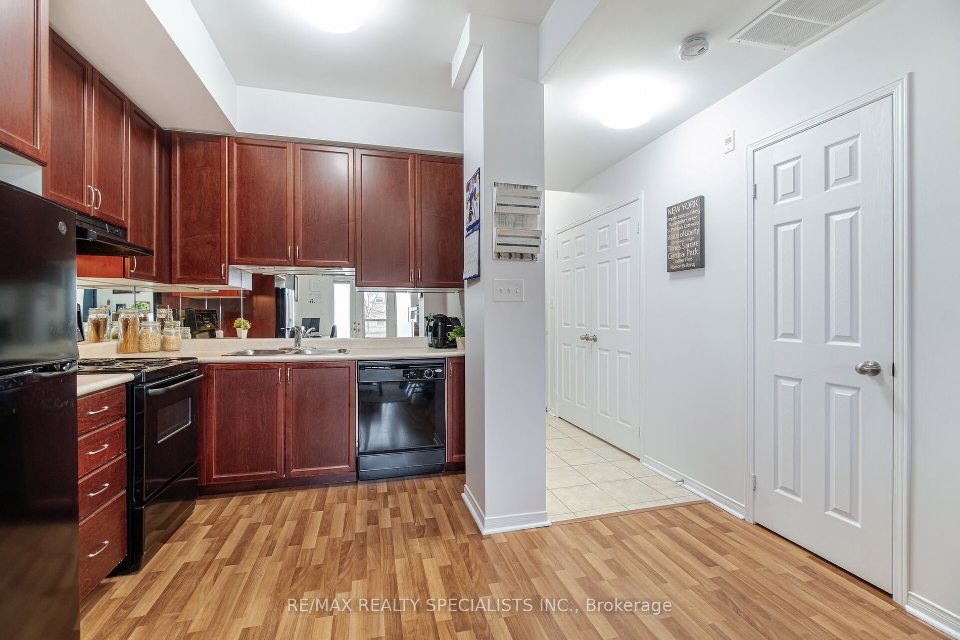 5150 Winston Churchill Blvd 44 Property Photo 6
