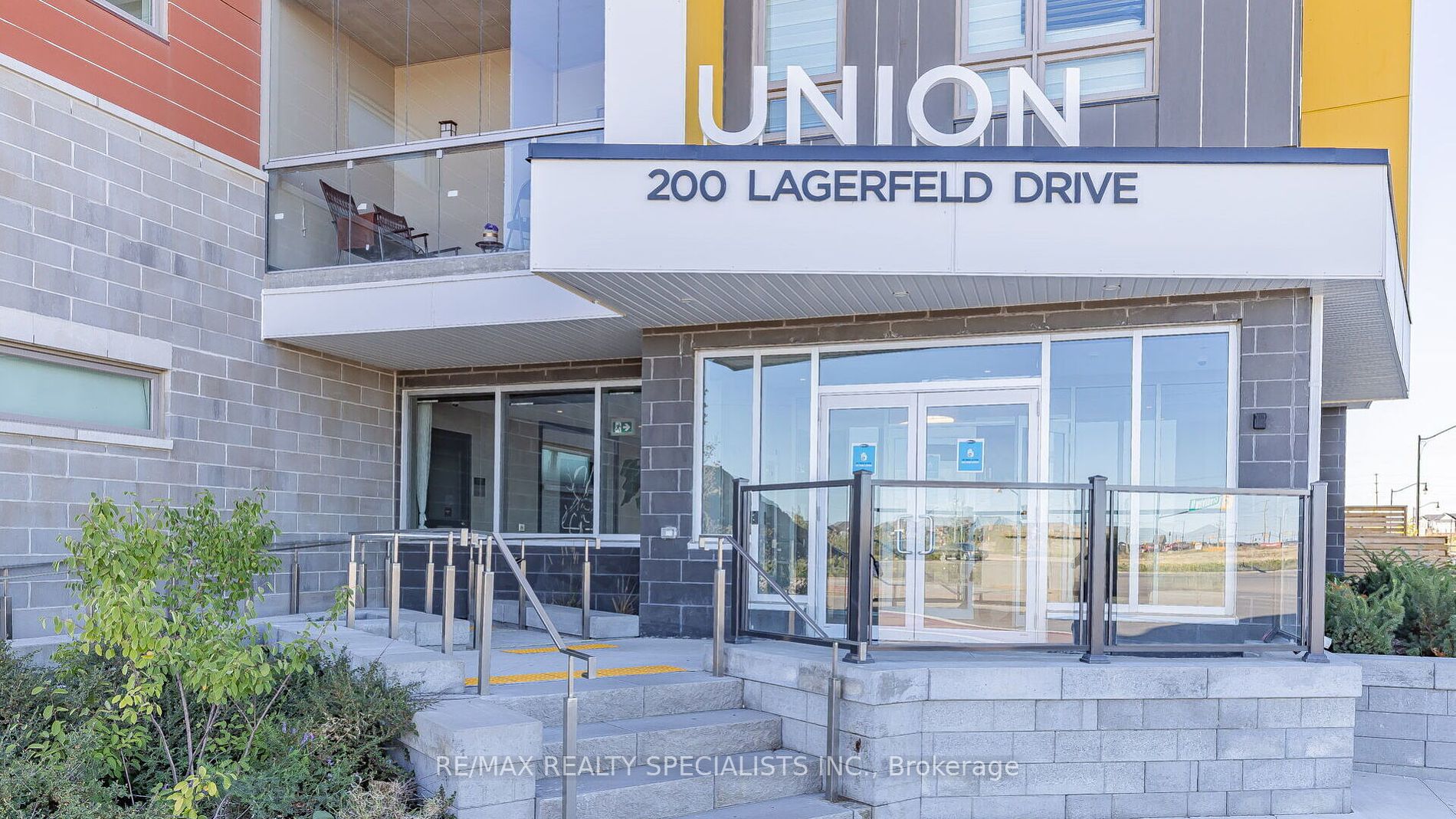 200 Lagerfield Dr 5 Property Photo 1