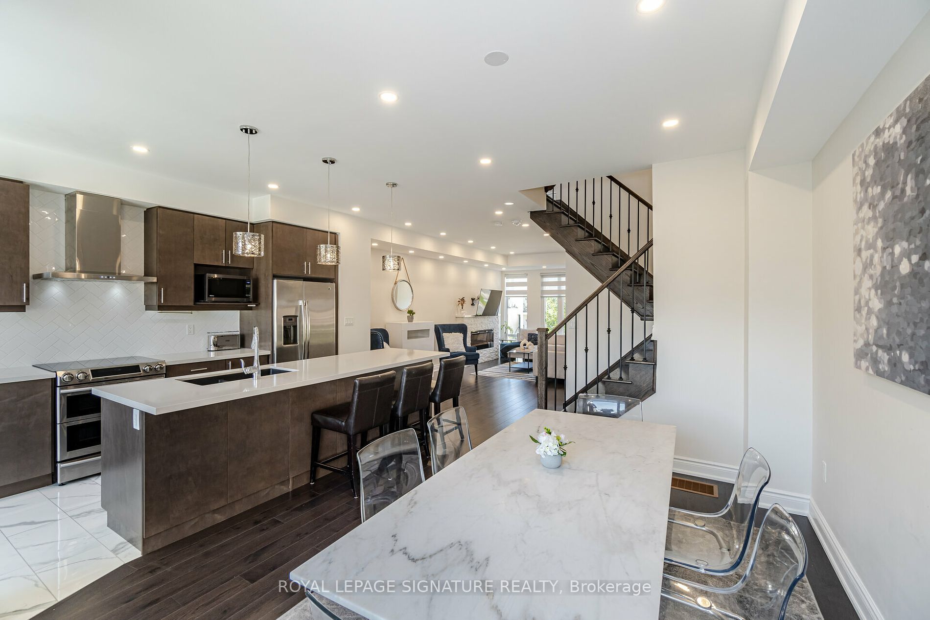 127 Widdicombe Hill Property Photo 10