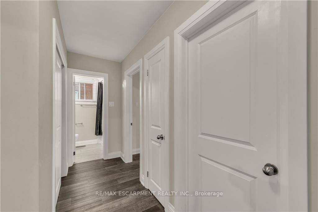 284 Kerr St Property Photo 14