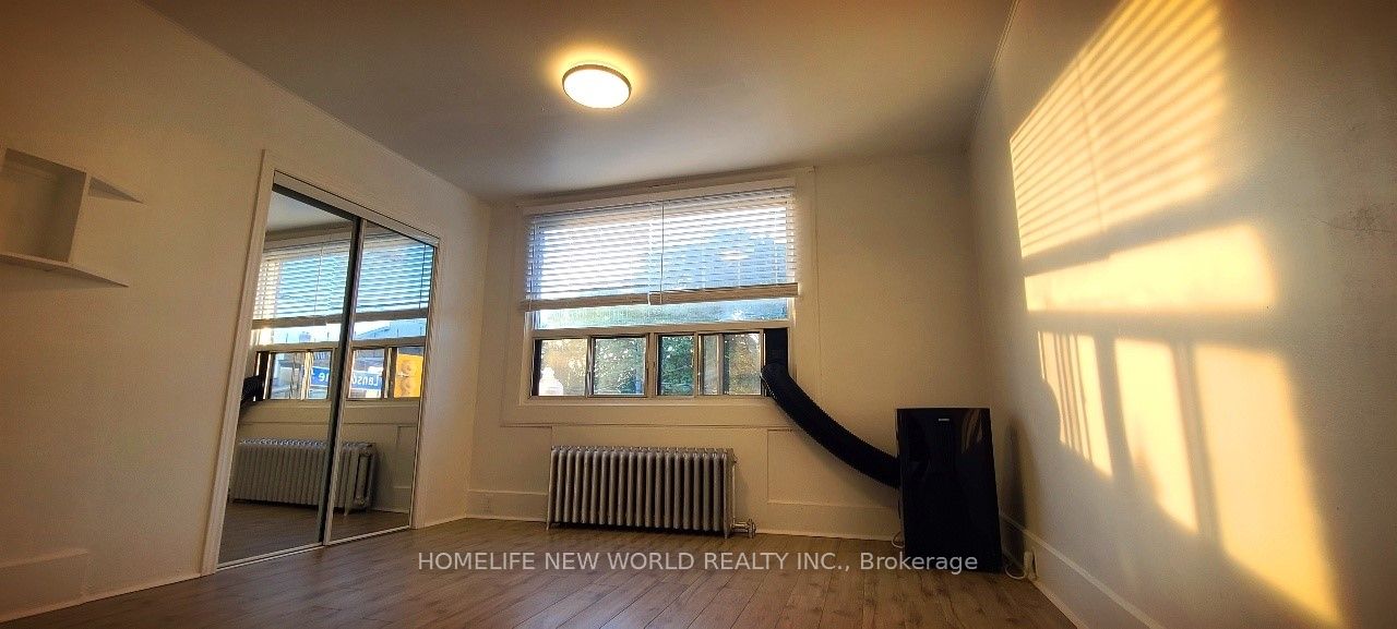 1351 St Clair Ave W Property Photo 5