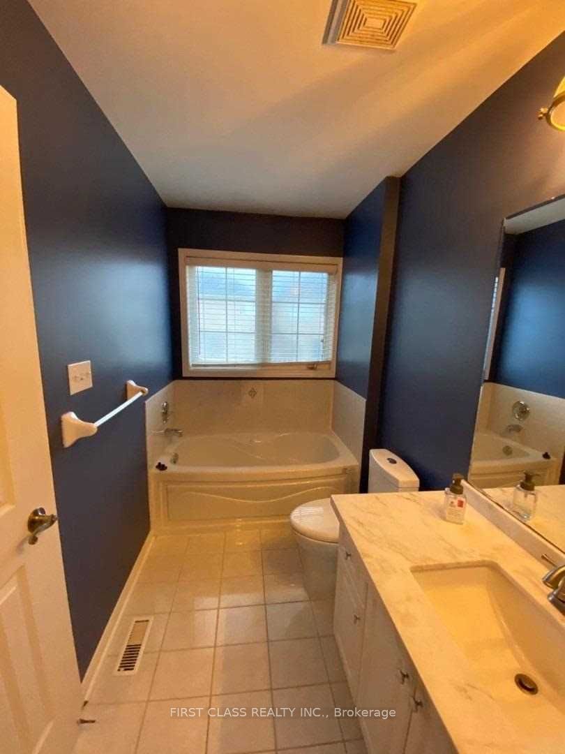 5665 Flora Dr Property Photo 9