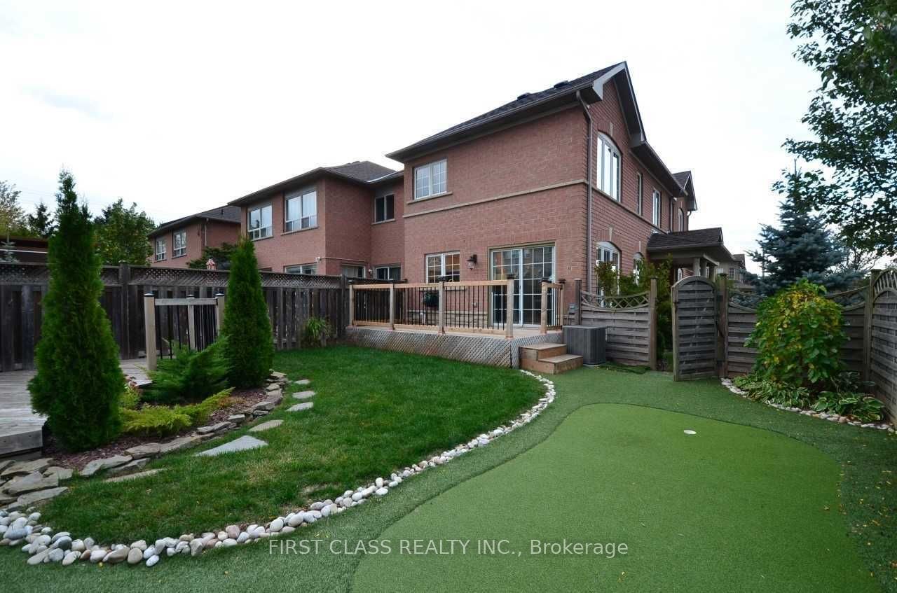 5665 Flora Dr Property Photo 13