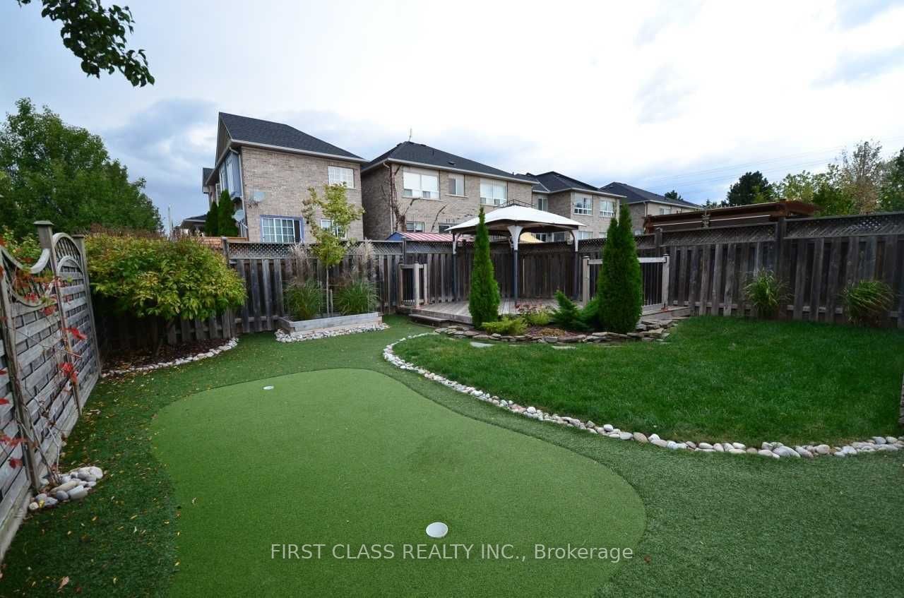 5665 Flora Dr Property Photo 14