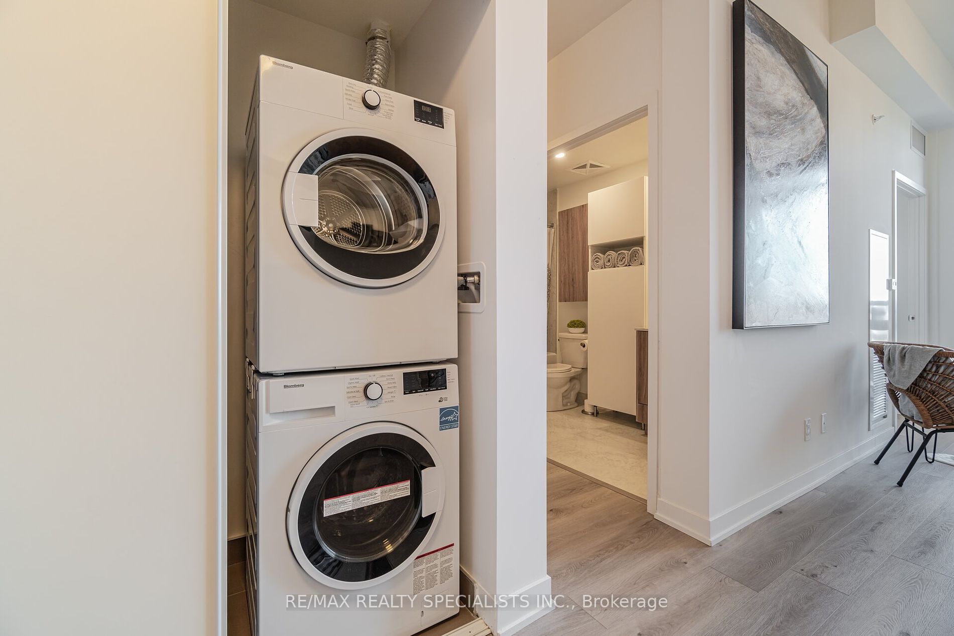 1787 St Clair Ave W 12 Property Photo 16