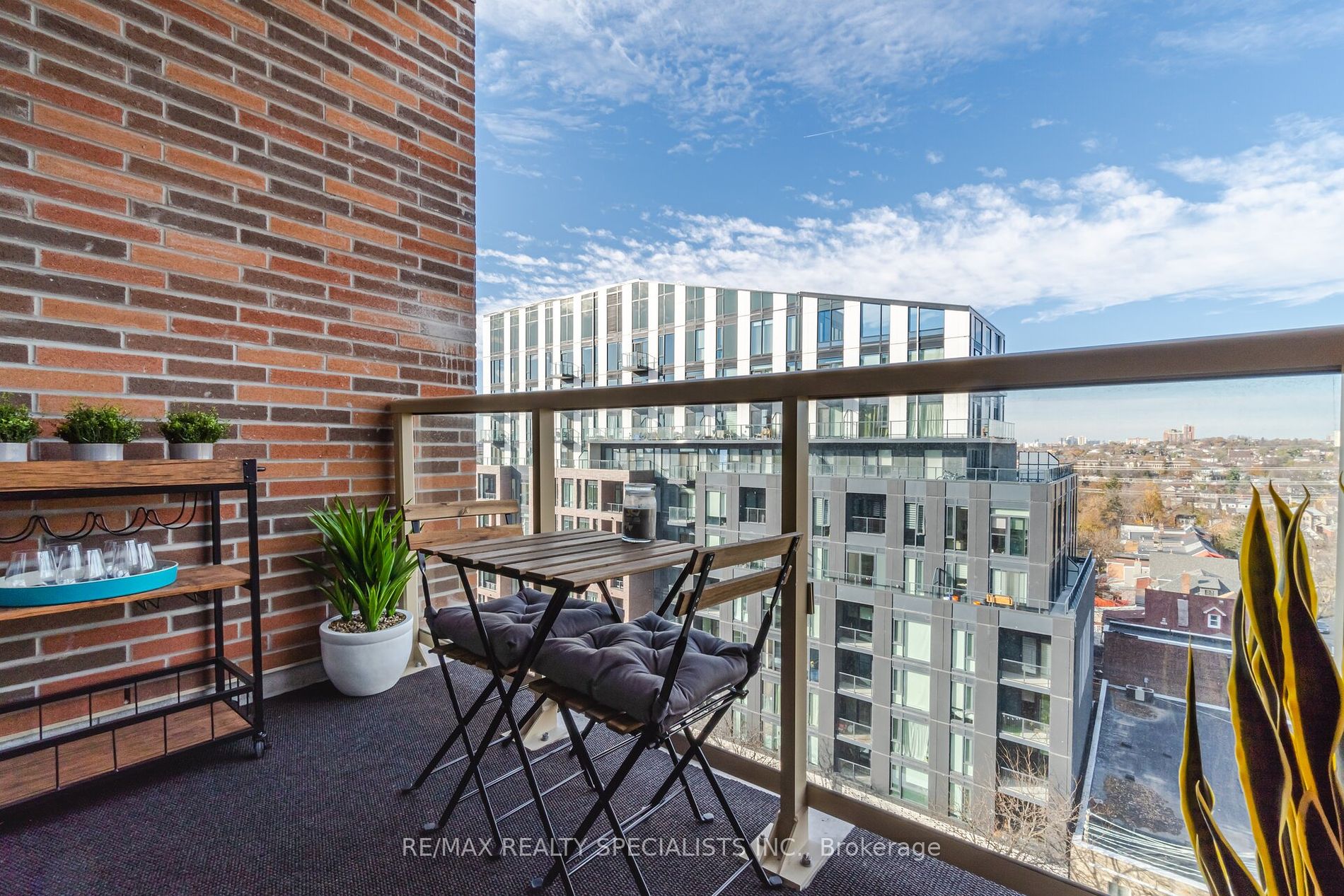 1787 St Clair Ave W 12 Property Photo 18