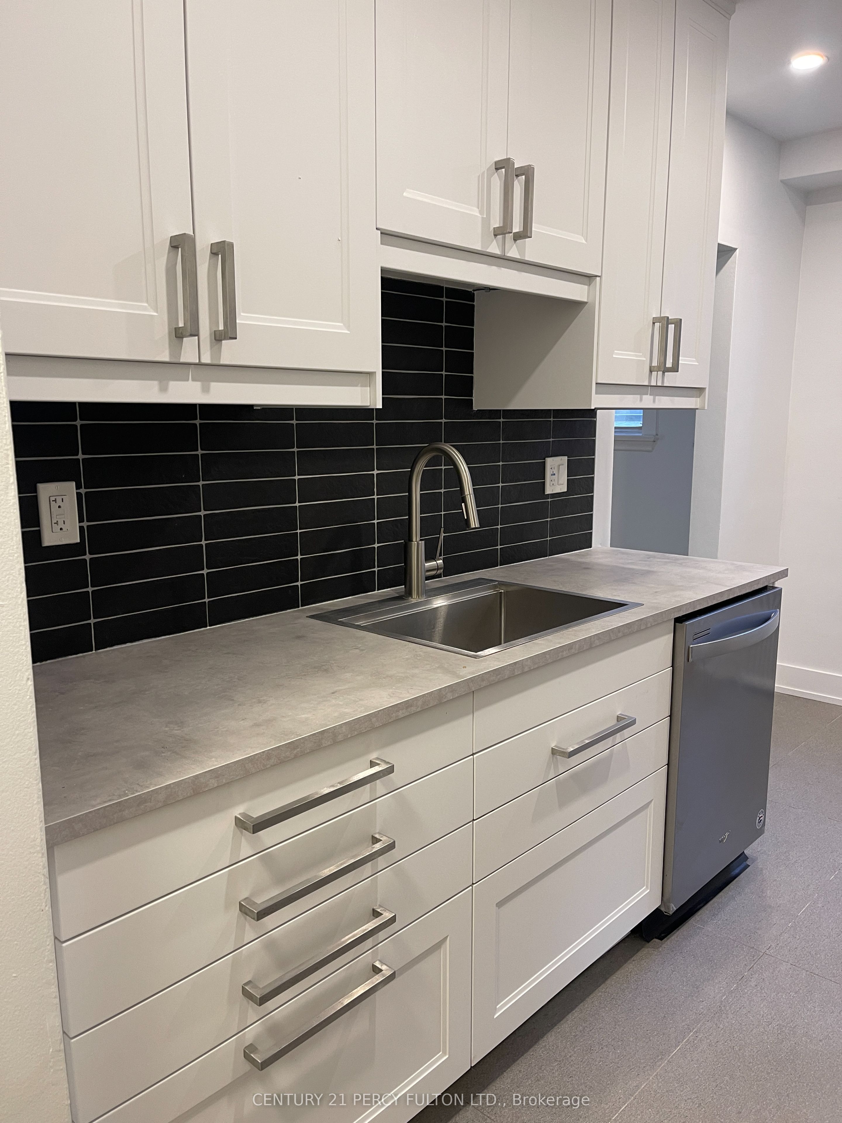 #3 - 46 Montye Avenue Property Photo 1