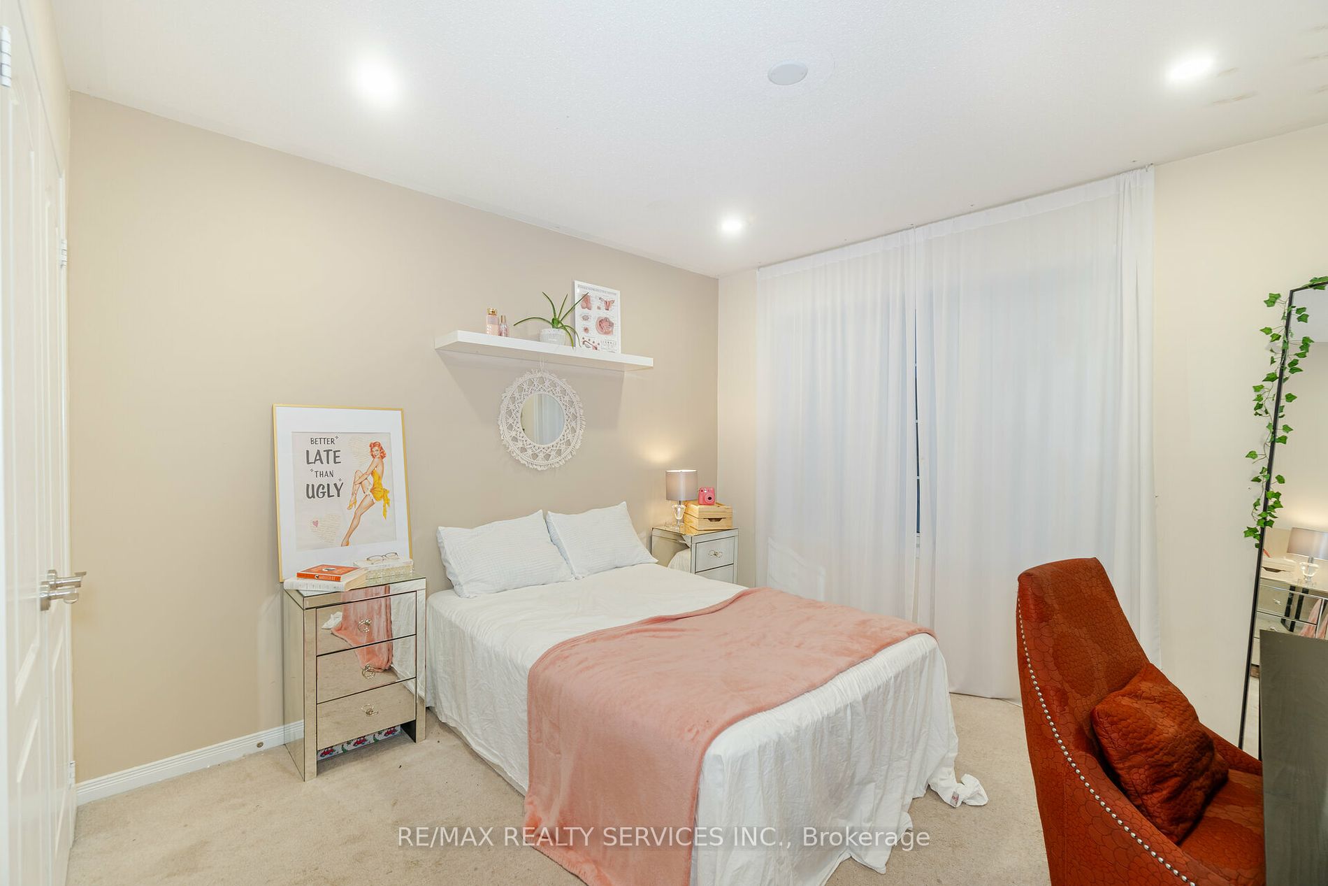22 Yellowknife Rd N Property Photo 25