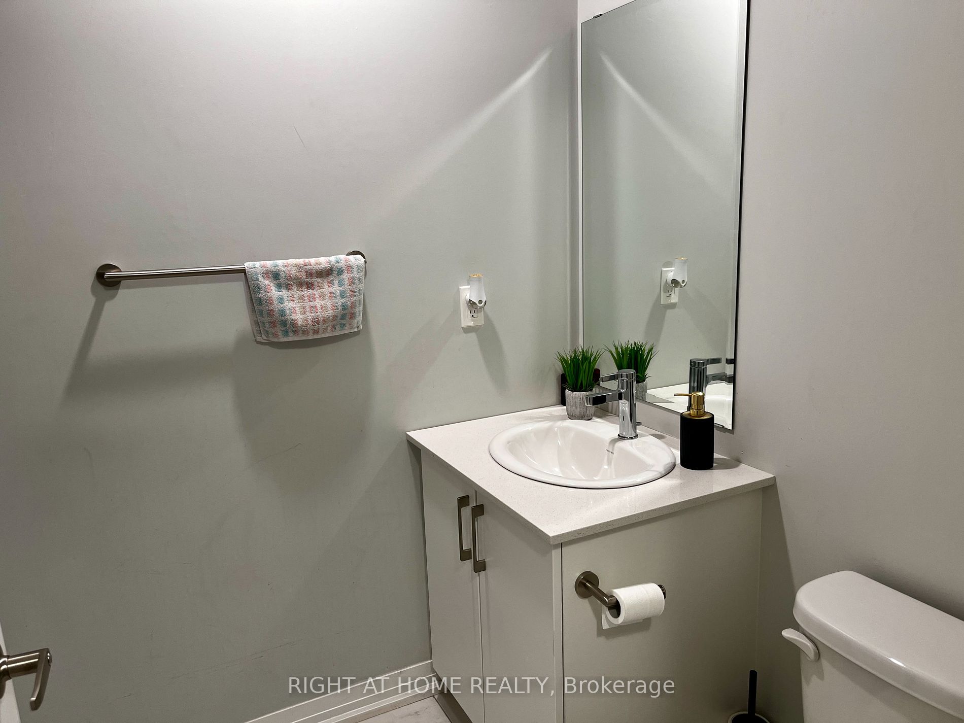 1145 Journeyman Lane 42 Property Photo 4
