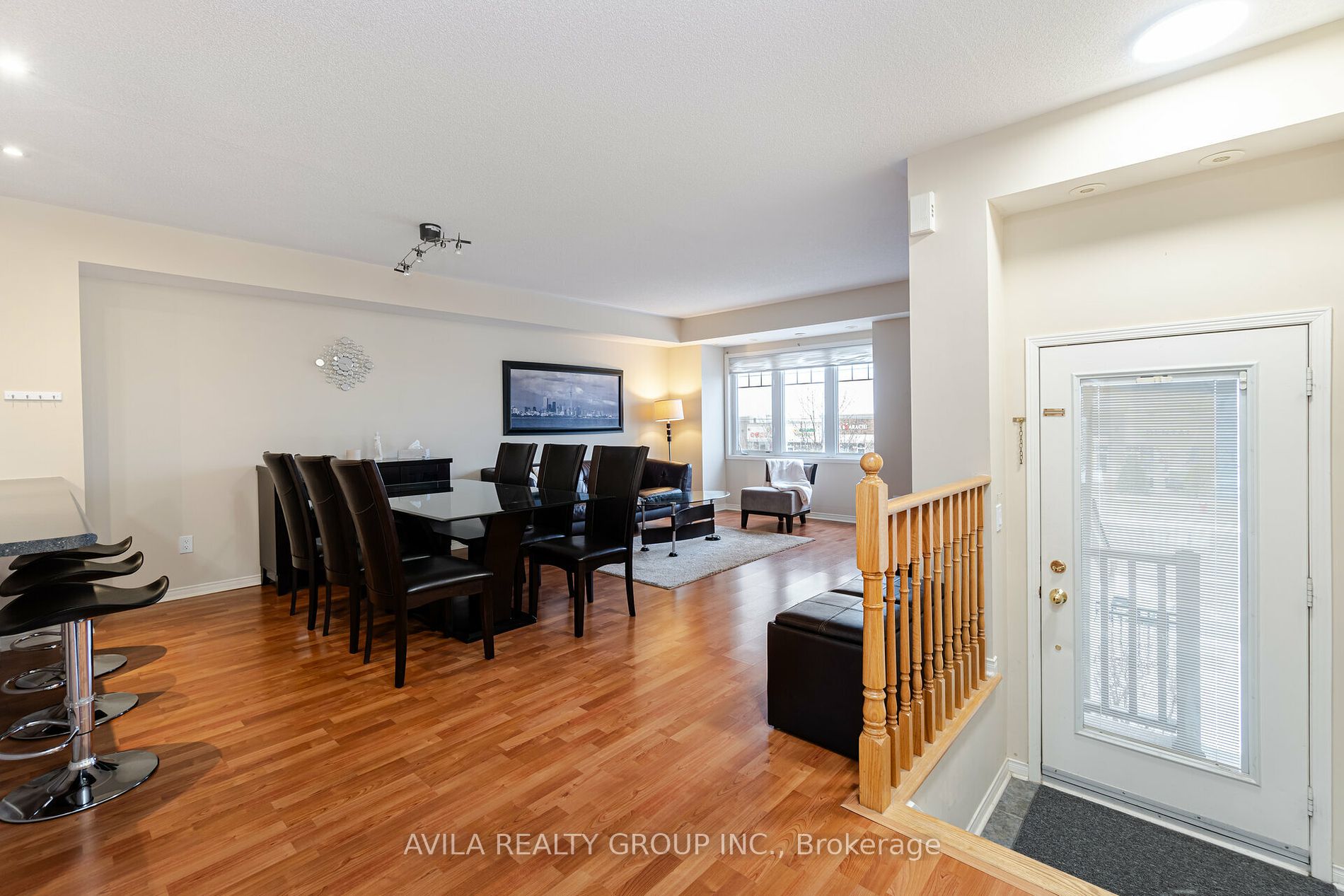 3975 Eglinton Ave W 05 Property Photo 4