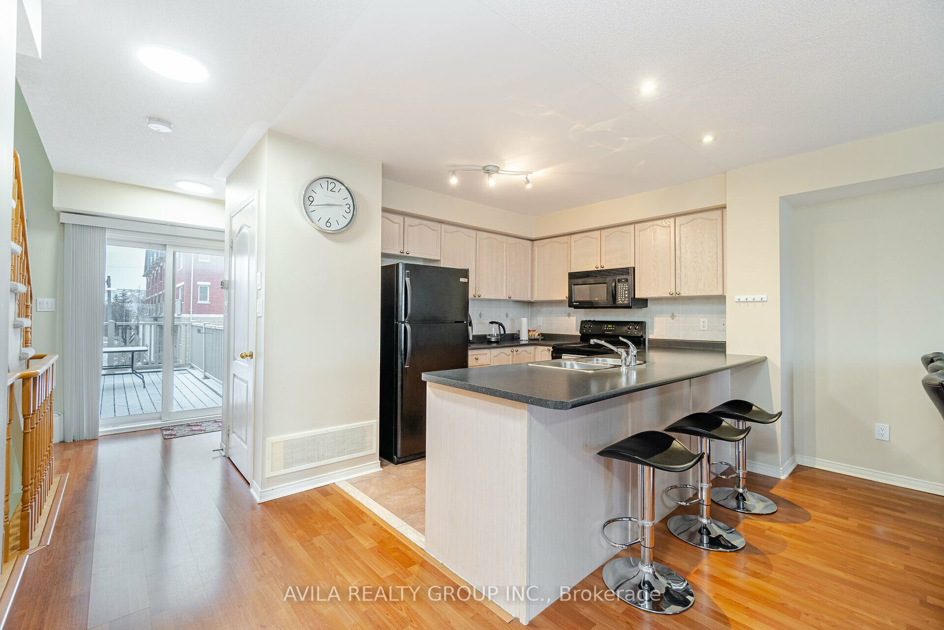 3975 Eglinton Ave W 05 Property Photo 16