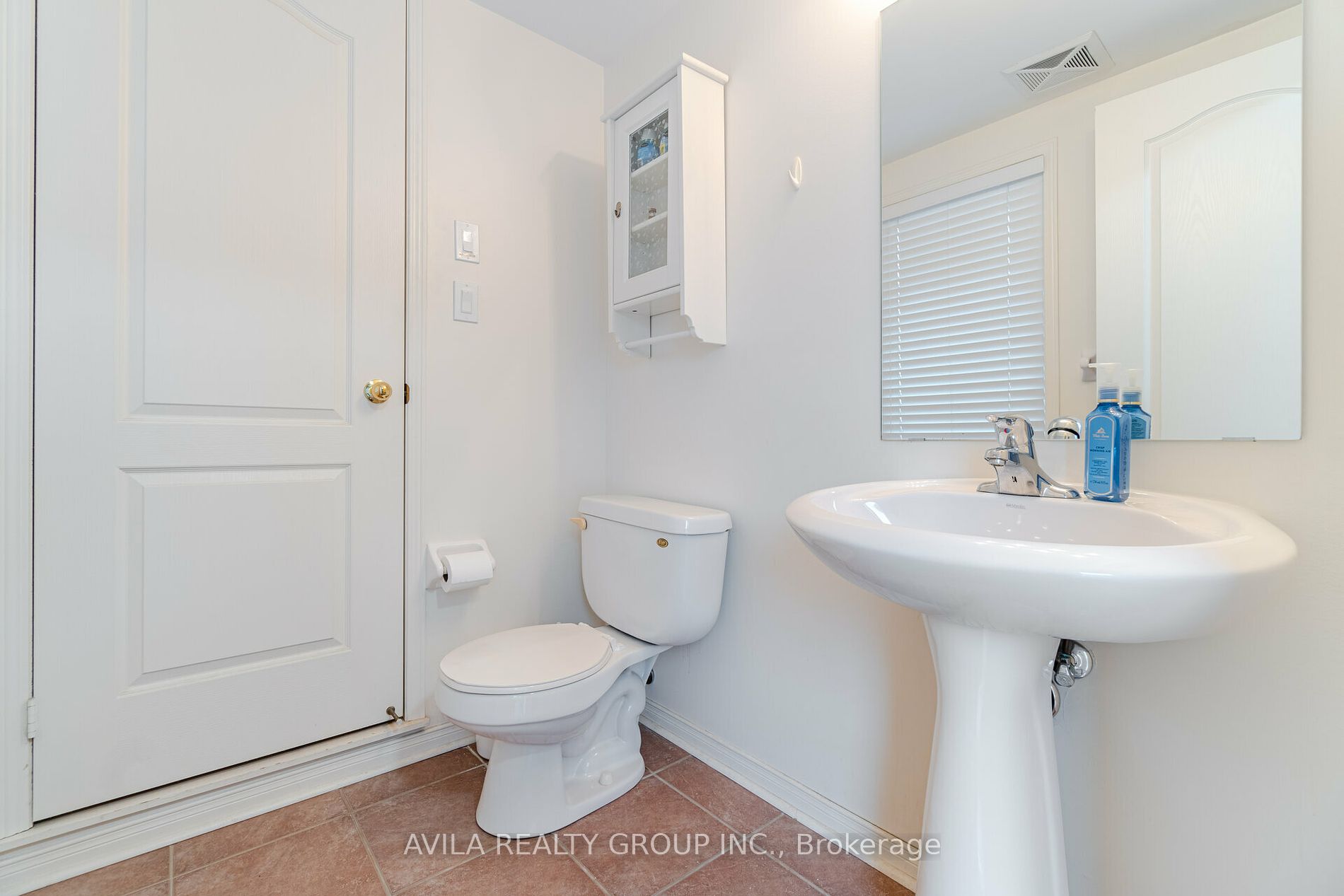 3975 Eglinton Ave W 05 Property Photo 17