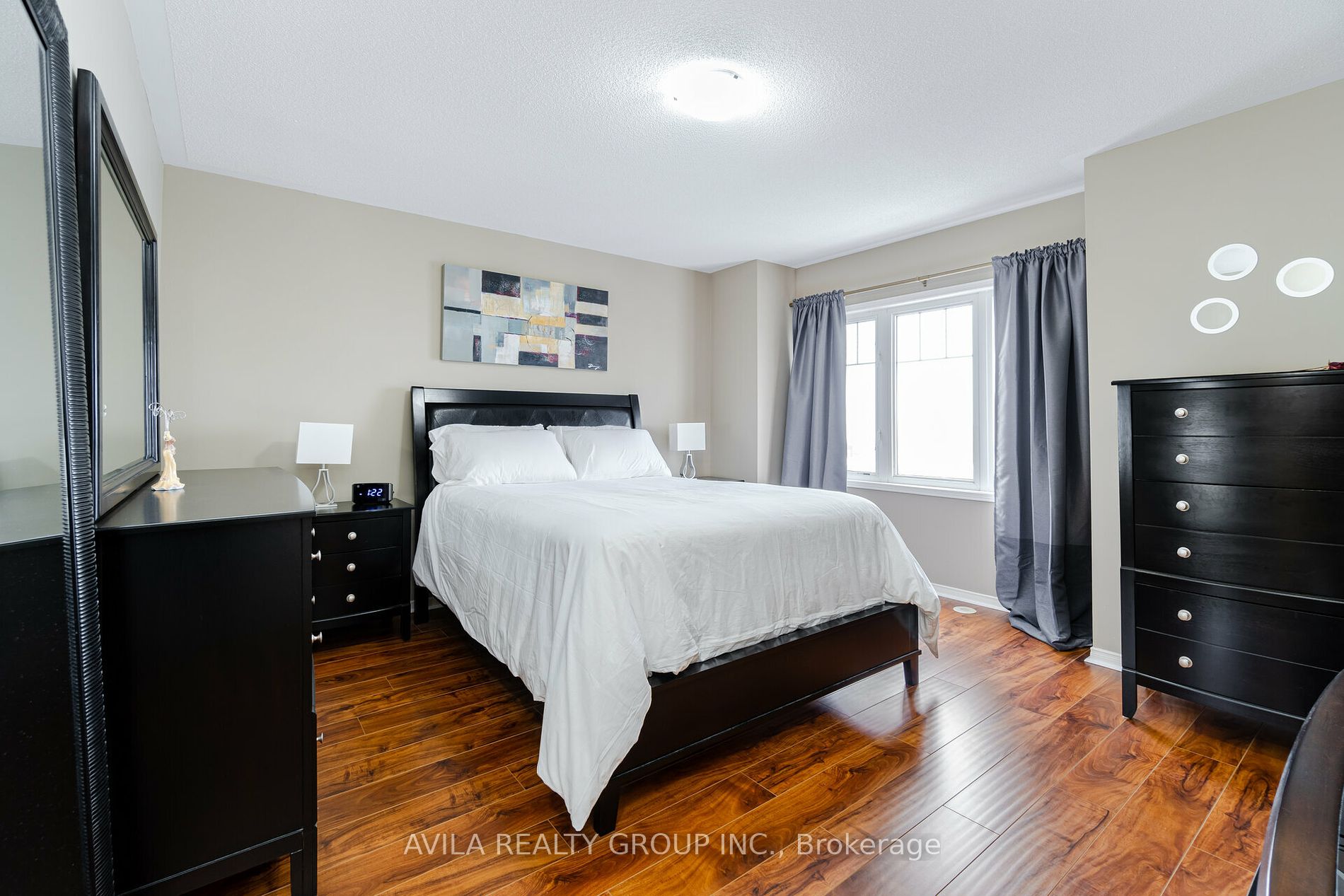 3975 Eglinton Ave W 05 Property Photo 20