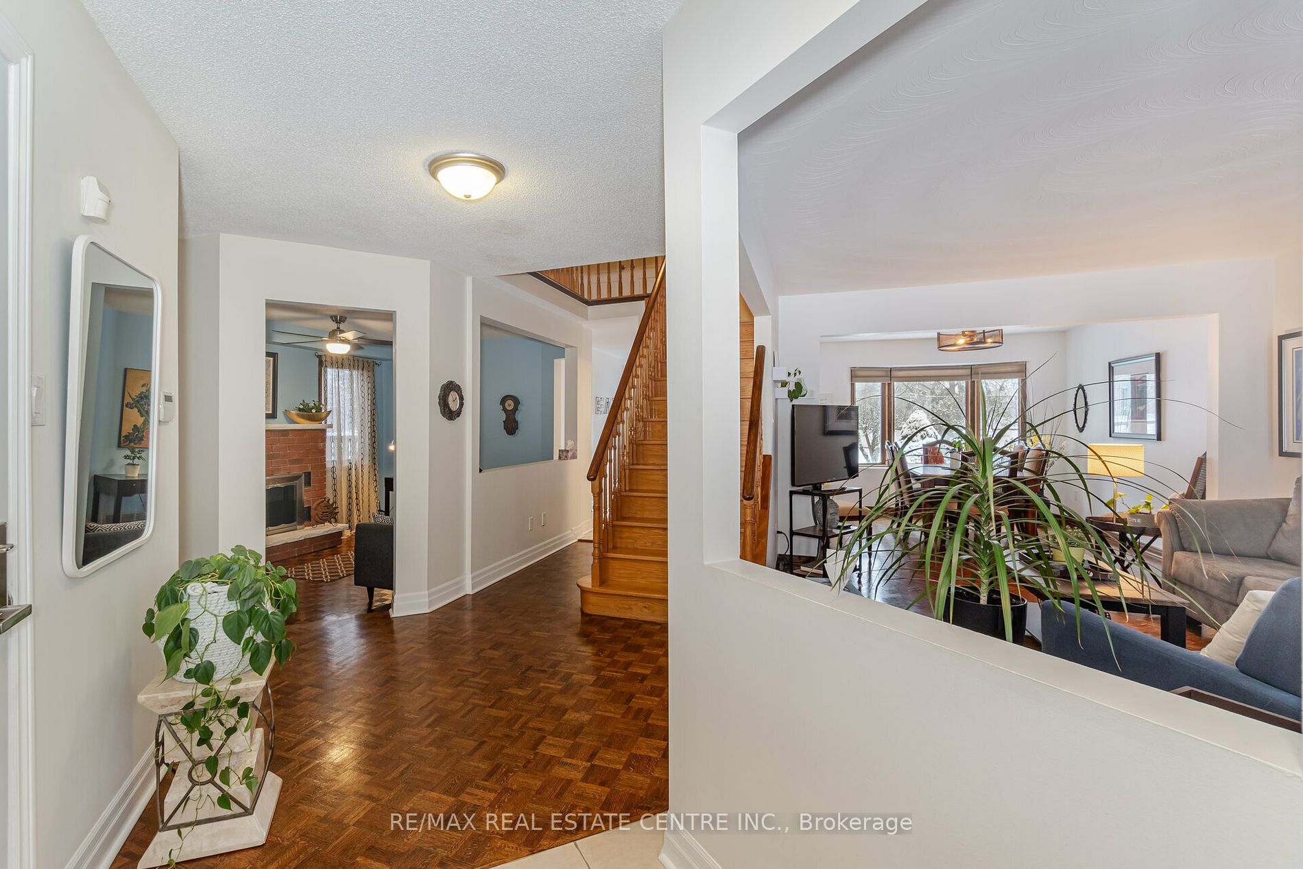 4552 Gullfoot Circ Property Photo 4