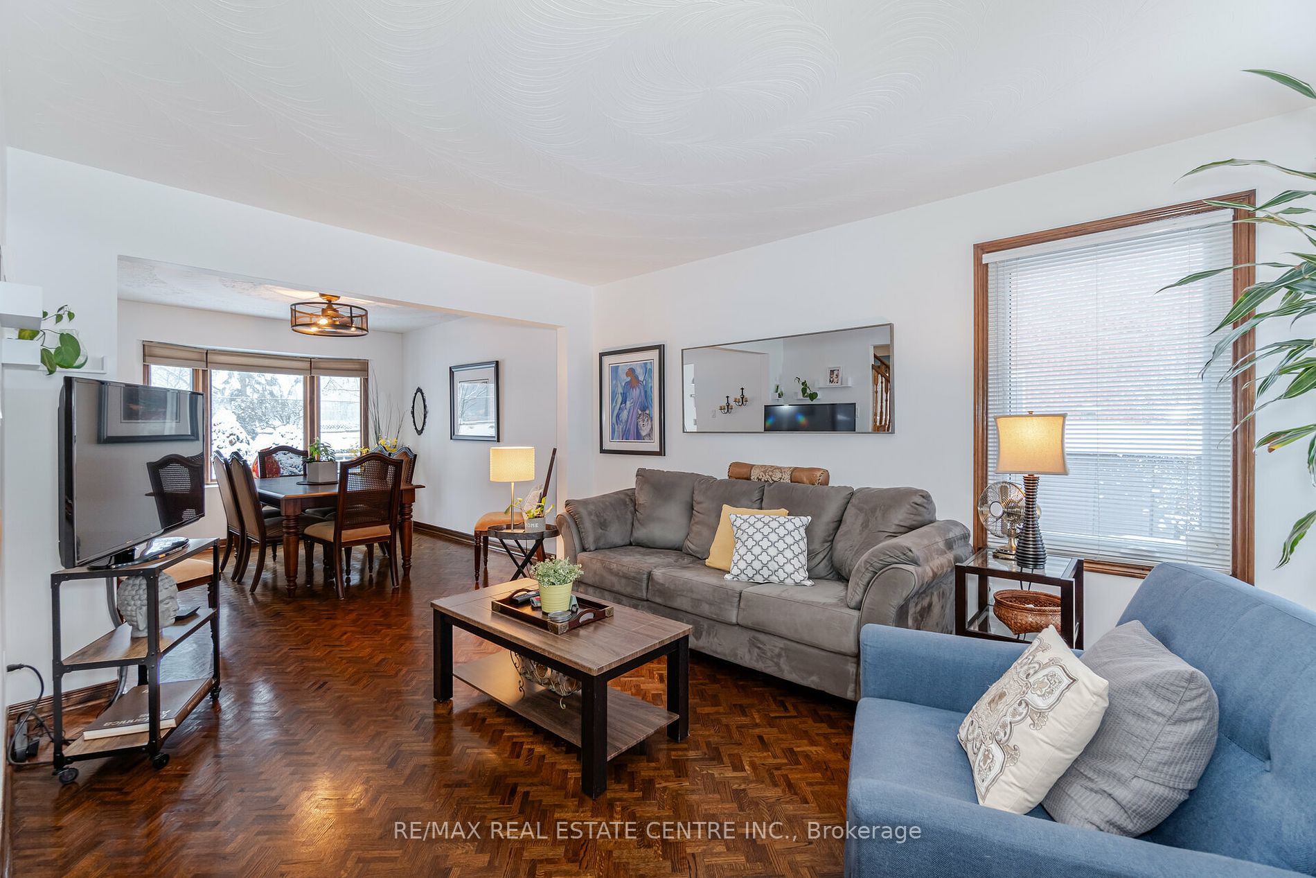 4552 Gullfoot Circ Property Photo 6