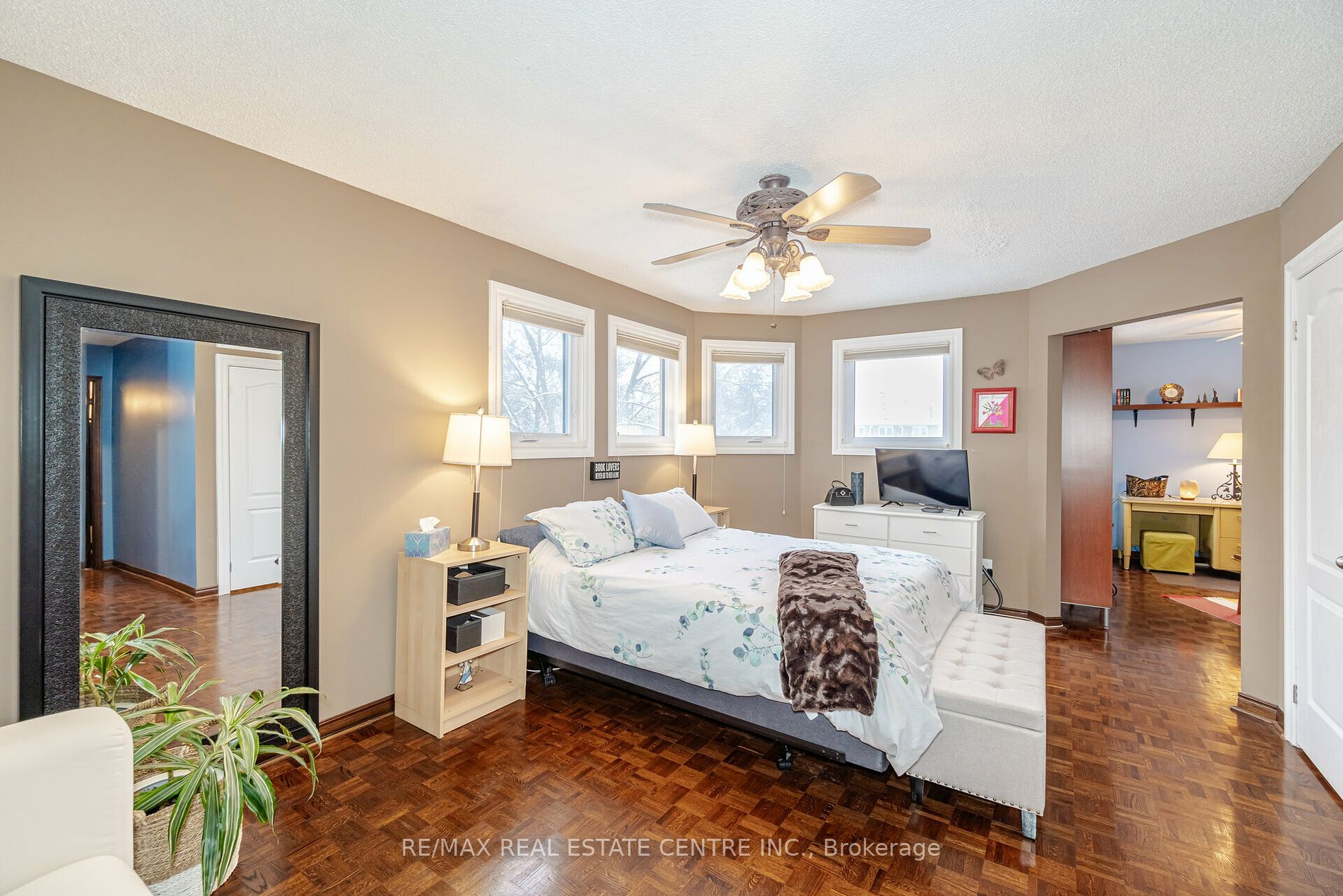 4552 Gullfoot Circ Property Photo 19