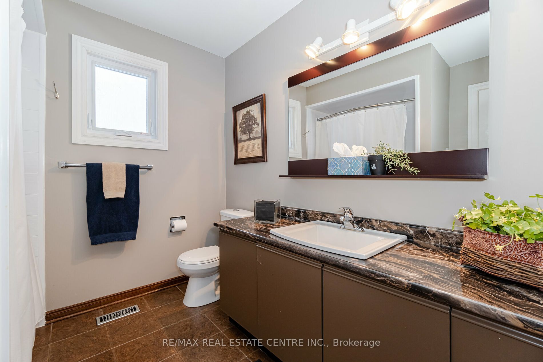 4552 Gullfoot Circ Property Photo 28