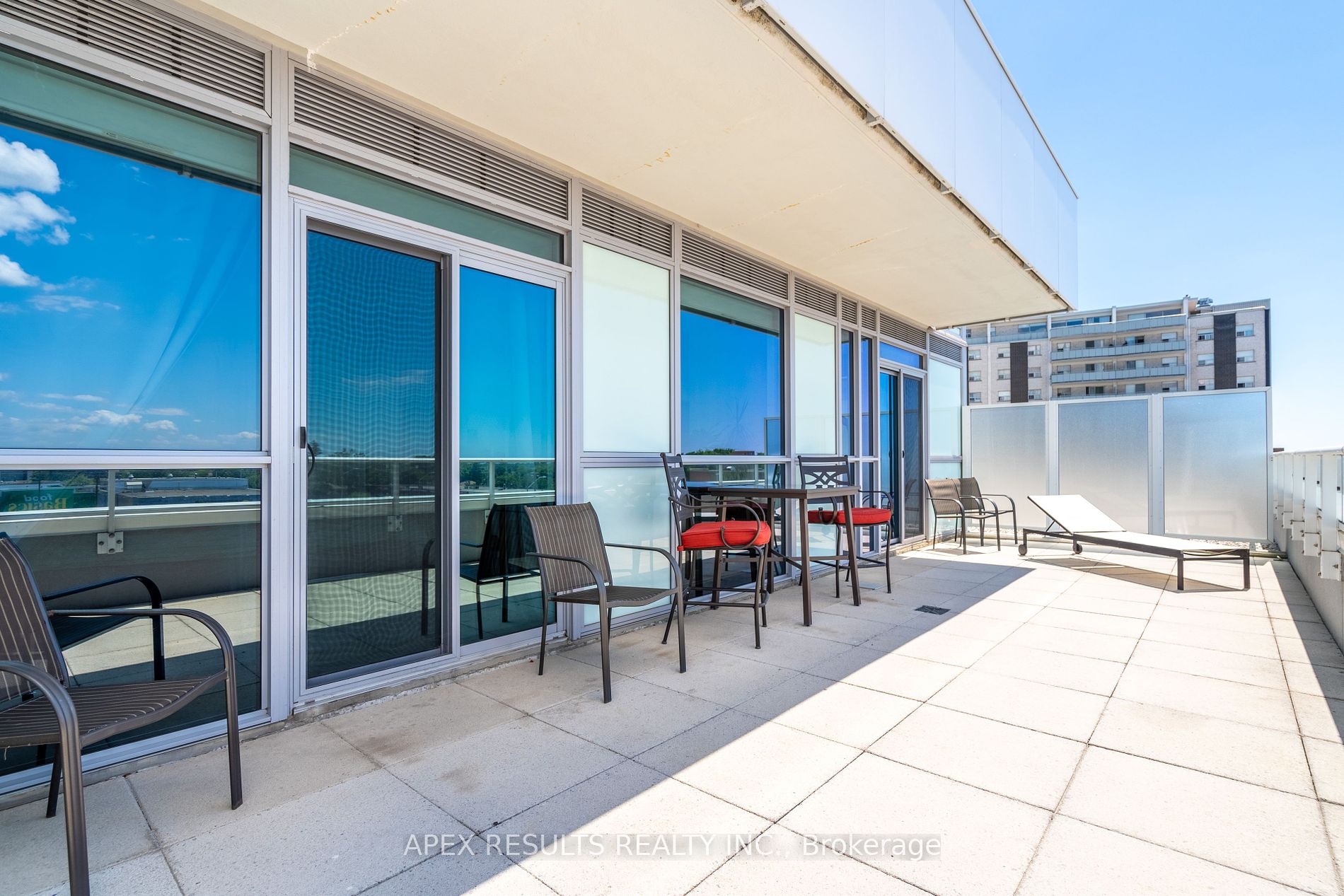 55 Speers Rd 11 Property Photo 5