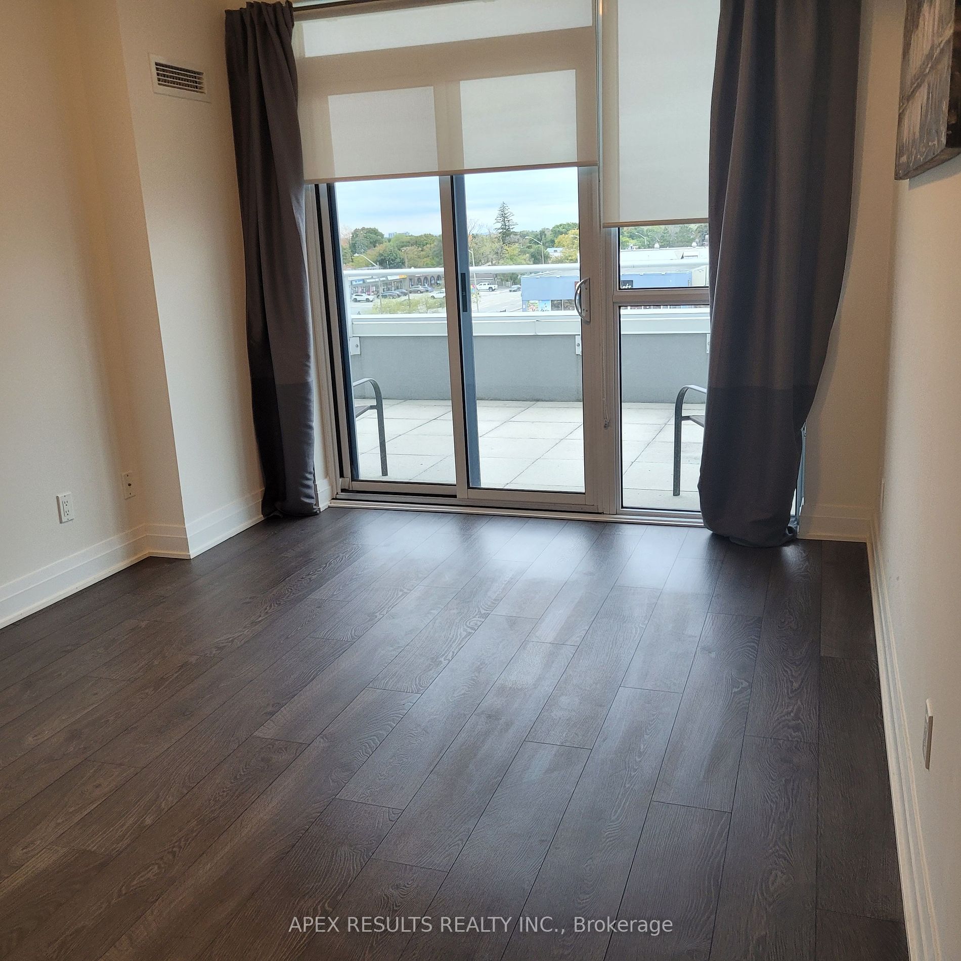 55 Speers Rd 11 Property Photo 16