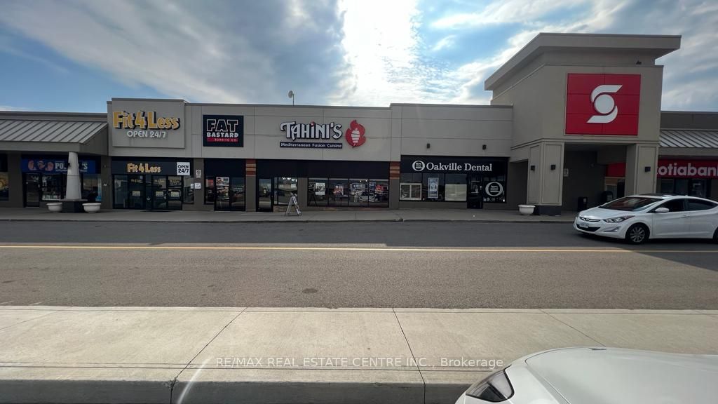 300 North Service Rd E Property Photo 18