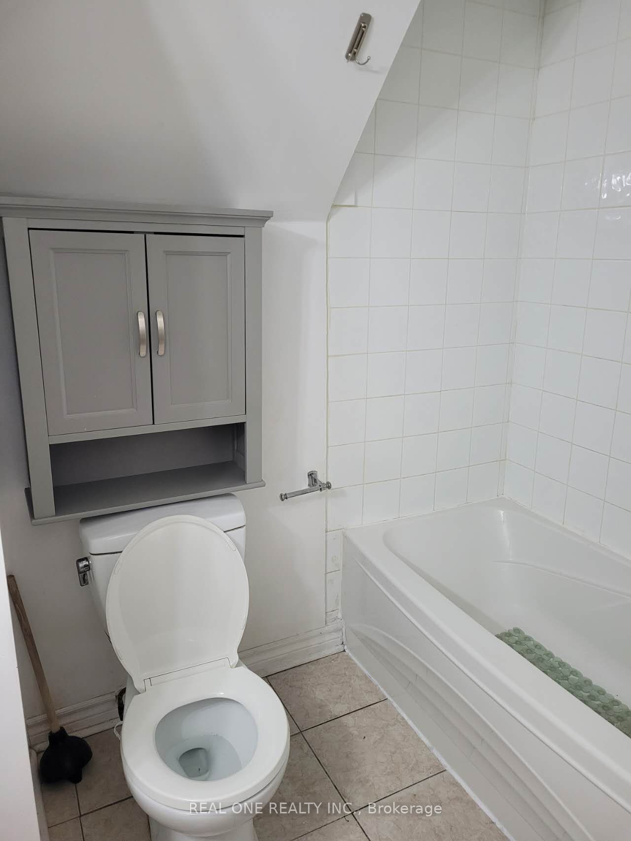 4666 Crosswinds Dr Property Photo 8