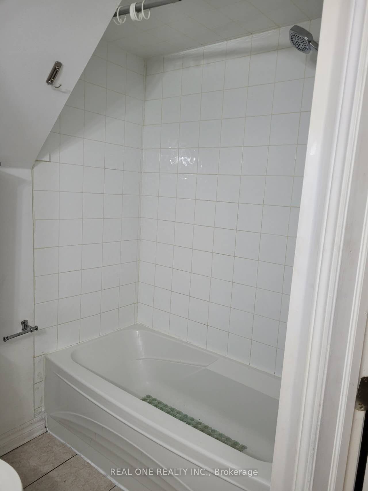 4666 Crosswinds Dr Property Photo 9
