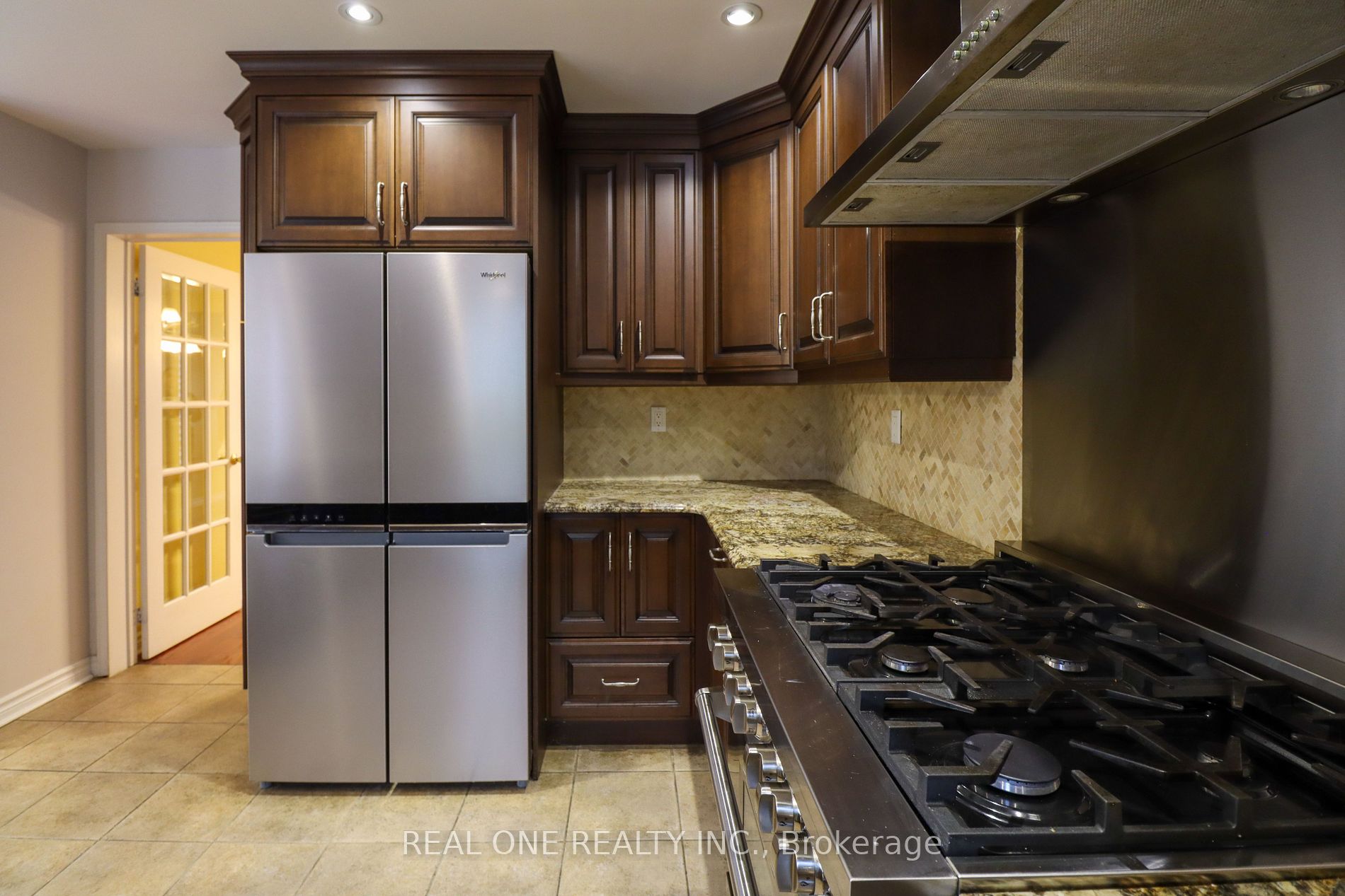 366 River Glen Blvd Property Photo 10