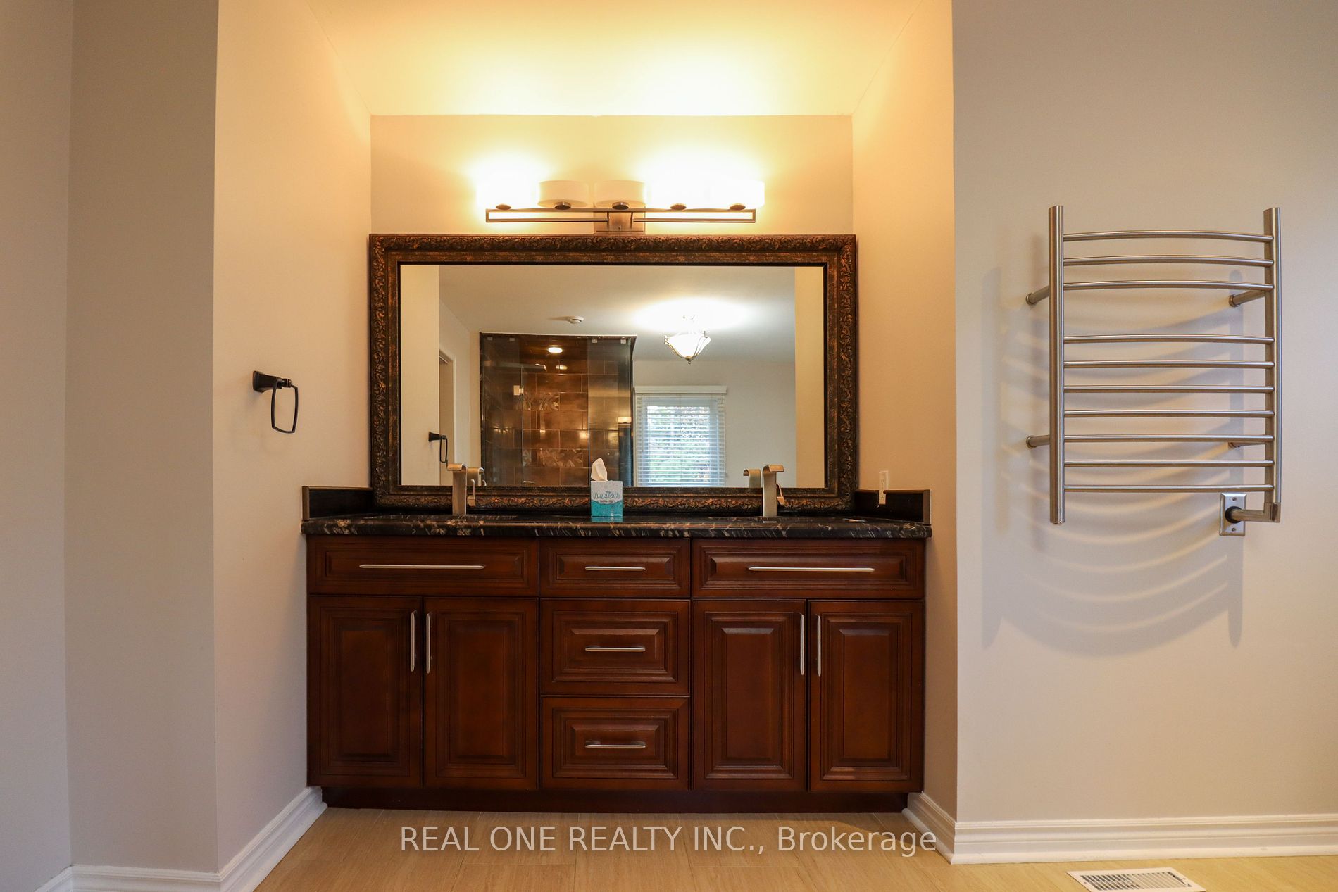 366 River Glen Blvd Property Photo 21