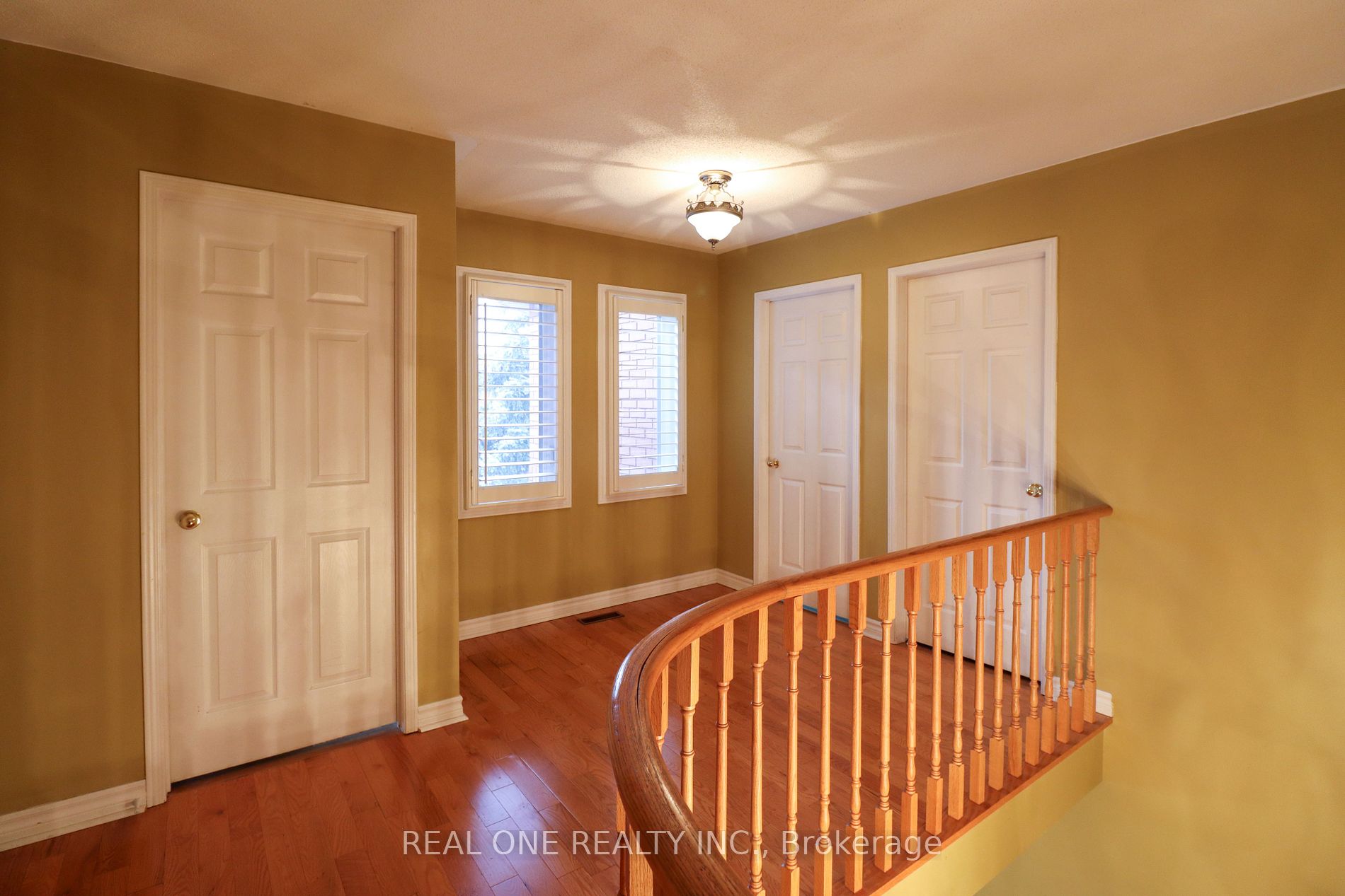 366 River Glen Blvd Property Photo 27