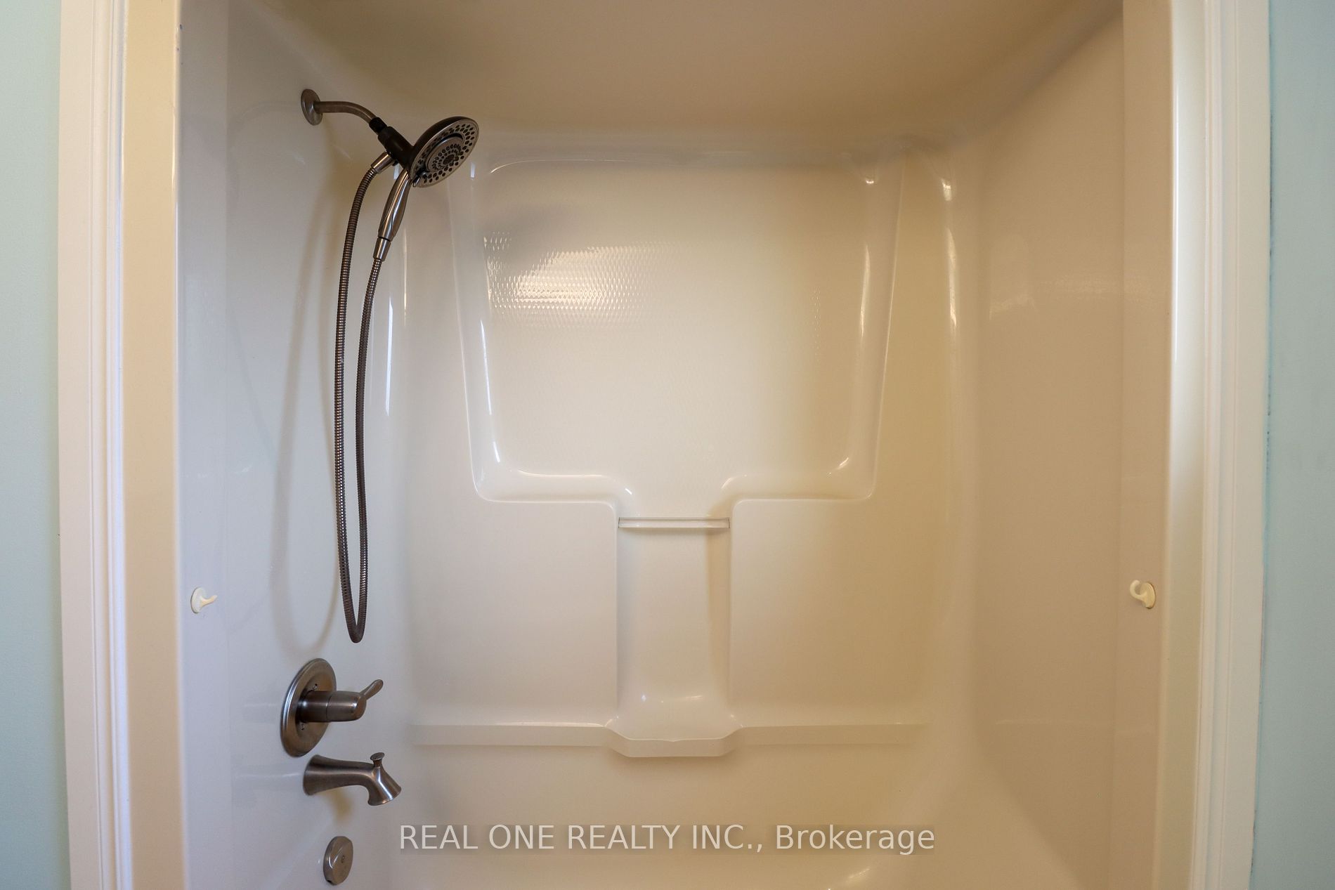 366 River Glen Blvd Property Photo 32