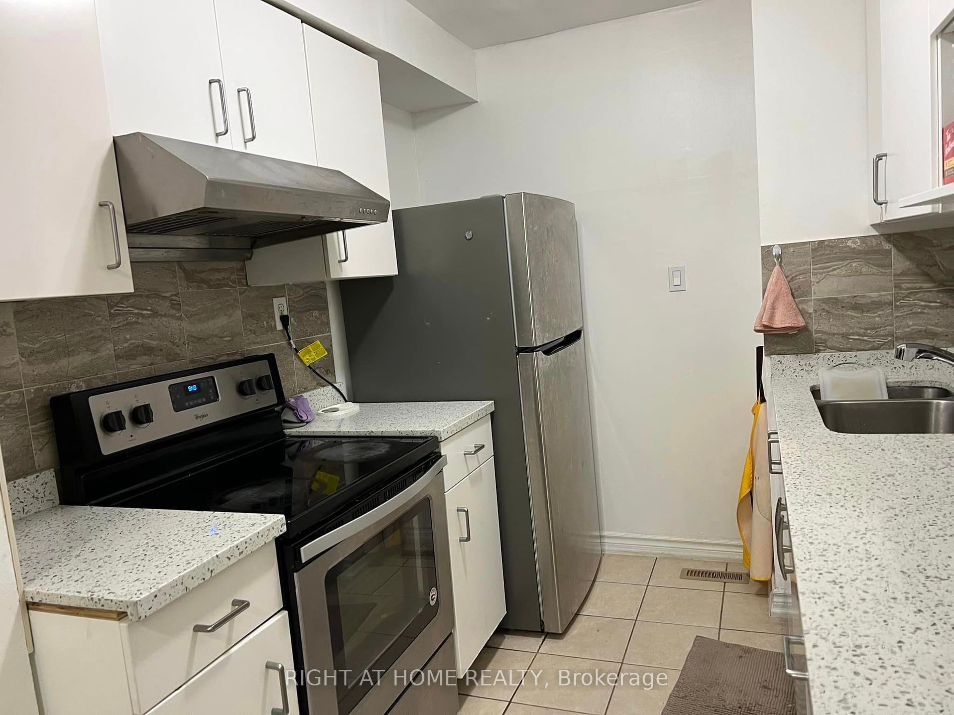 400 Mississauga Valley Blvd 44 Property Photo 6