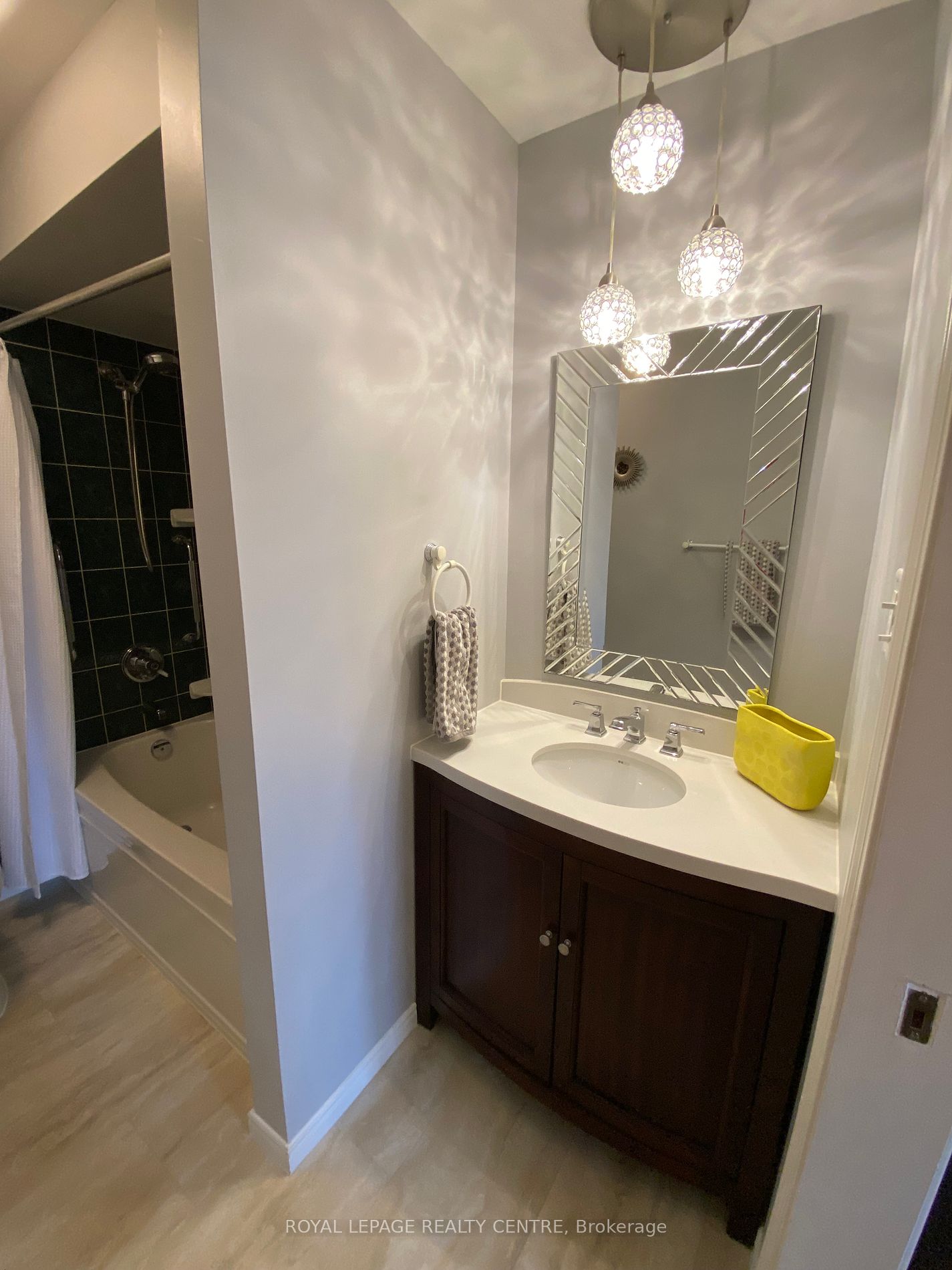 52 Bromley Cres Property Photo 17