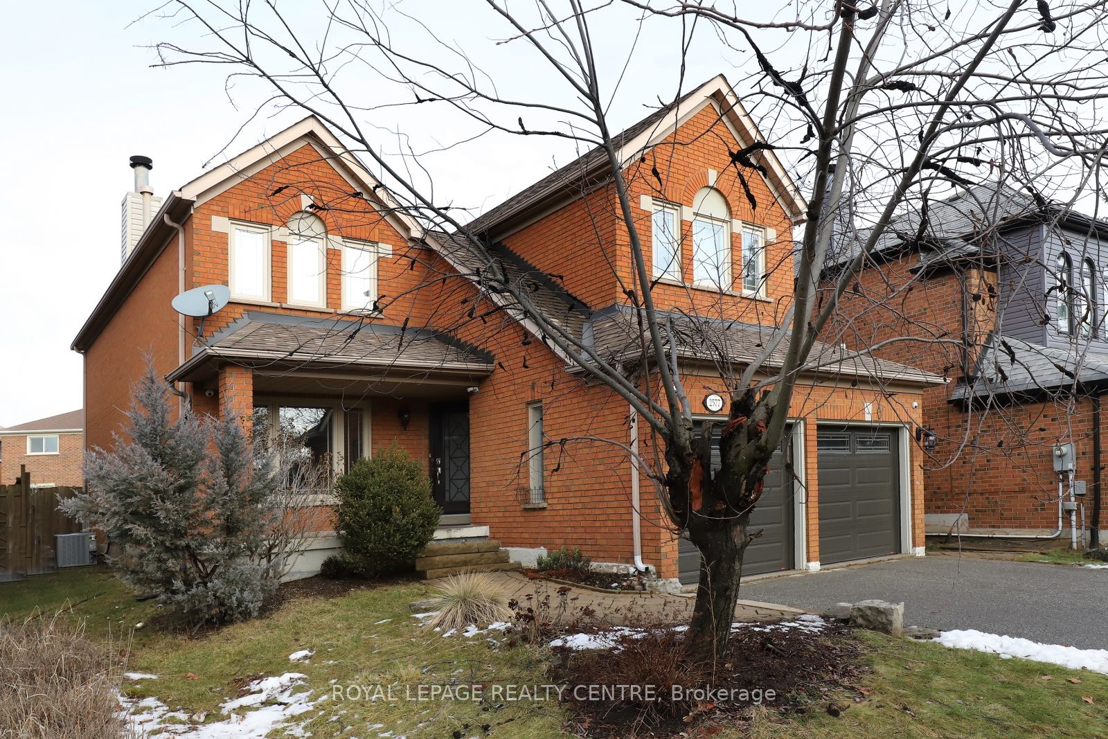 2577 Burnford Tr Property Photo 2