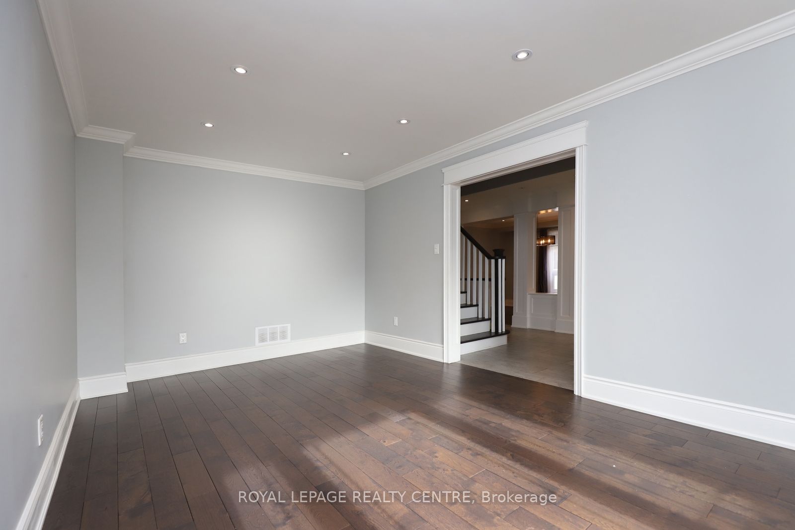2577 Burnford Tr Property Photo 6