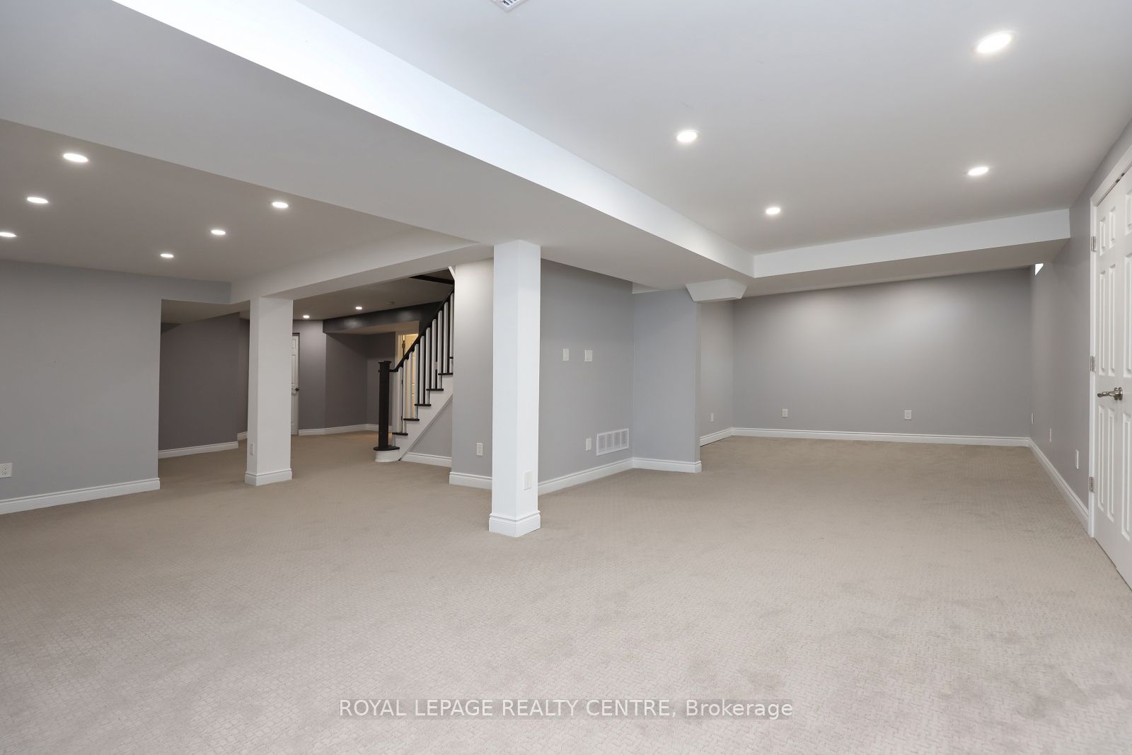 2577 Burnford Tr Property Photo 37
