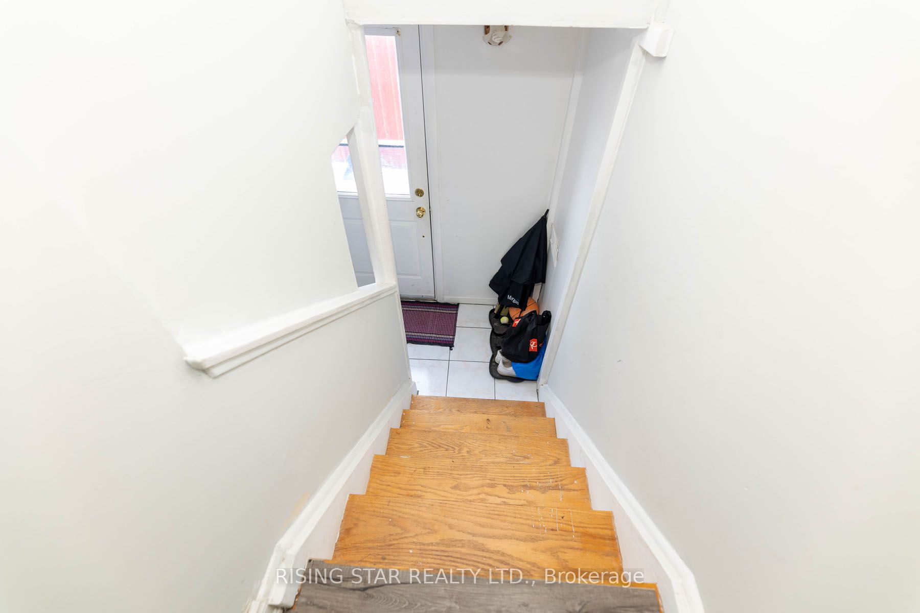 5 Tinton Cres Property Photo 16