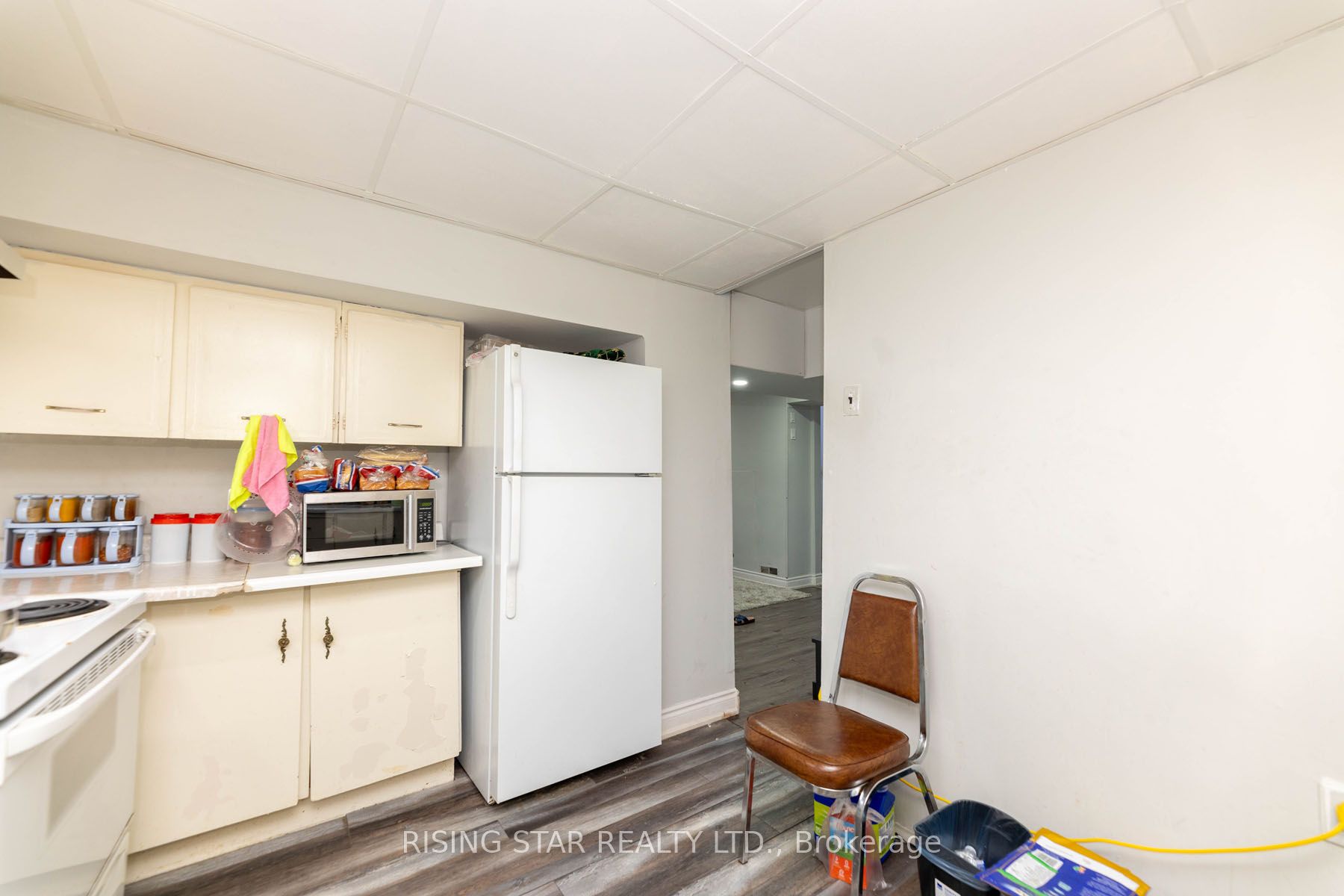 5 Tinton Cres Property Photo 25