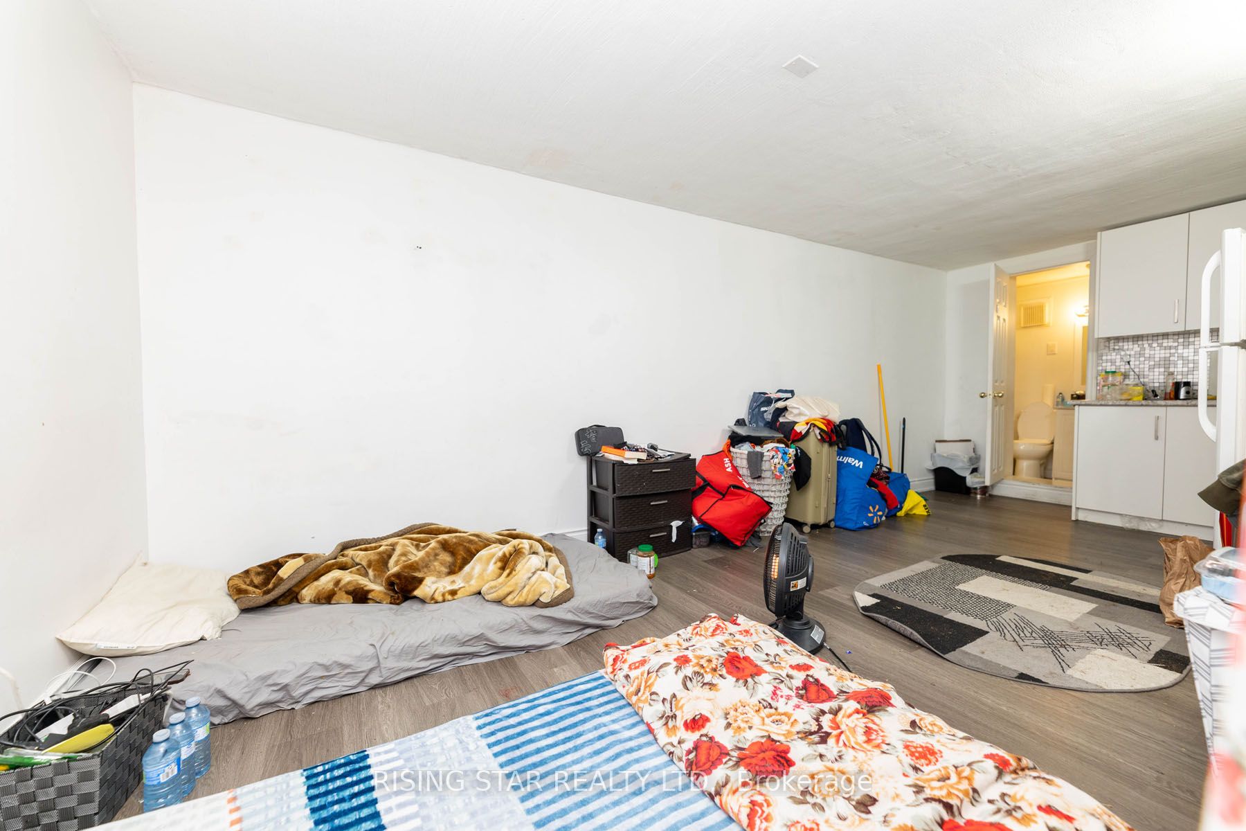 5 Tinton Cres Property Photo 30