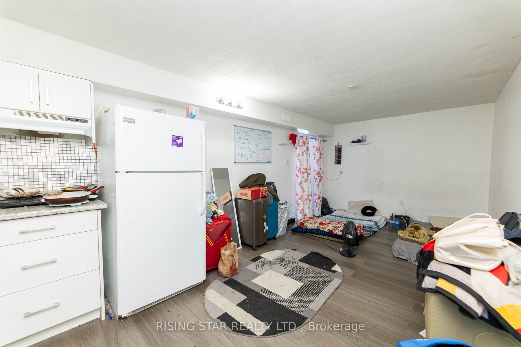 5 Tinton Cres Property Photo 31