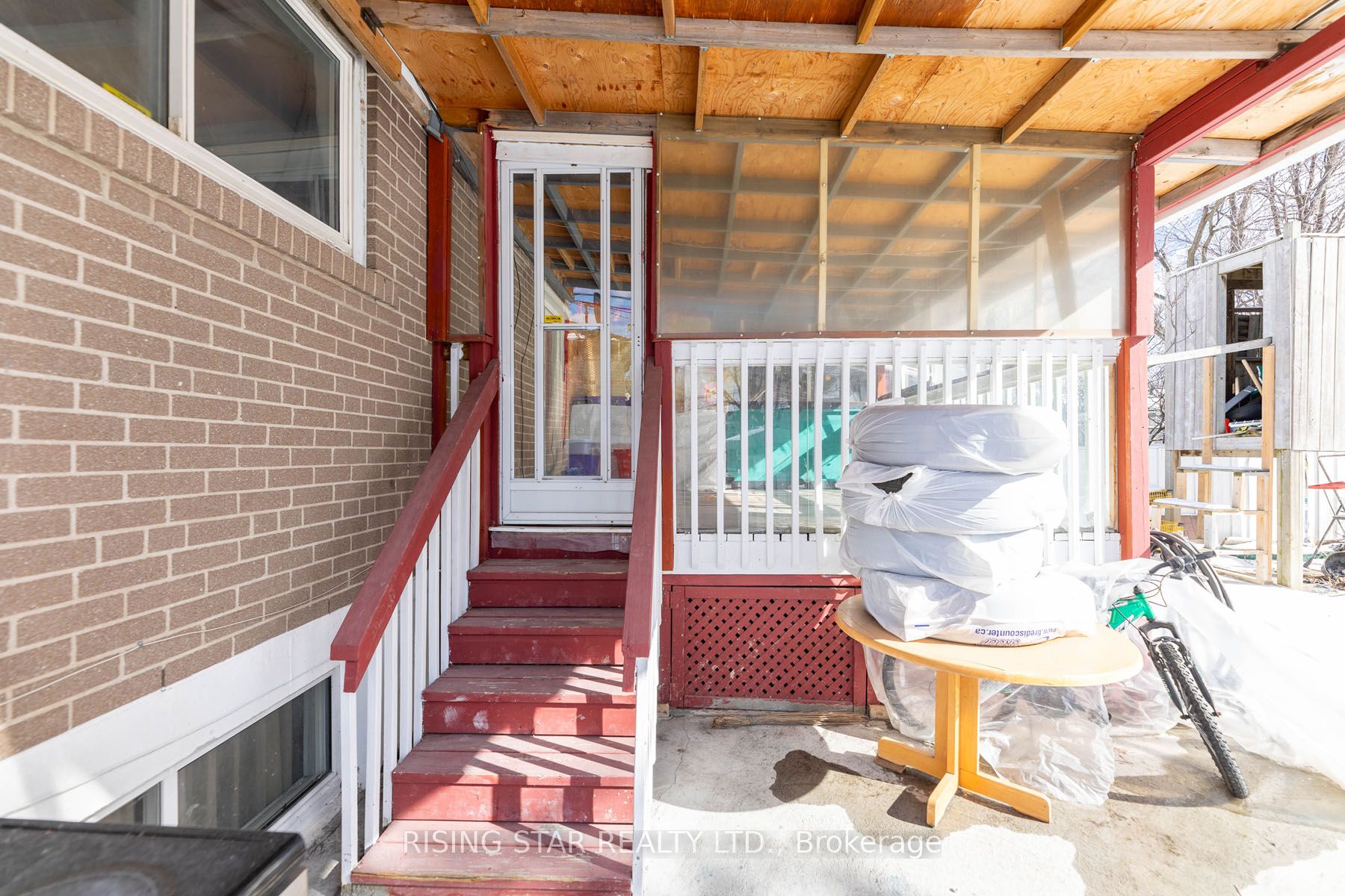 5 Tinton Cres Property Photo 34