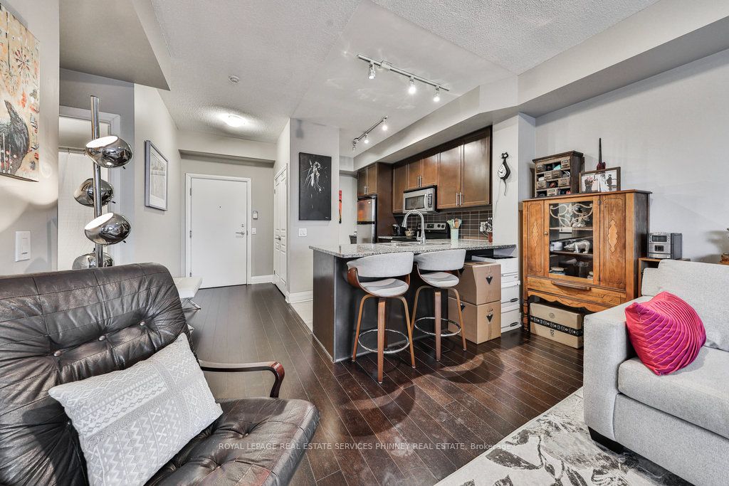 1 Hurontario St 19 Property Photo 11