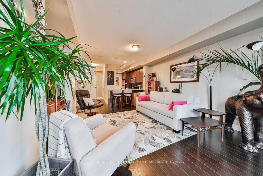 1 Hurontario St 19 Property Photo 12