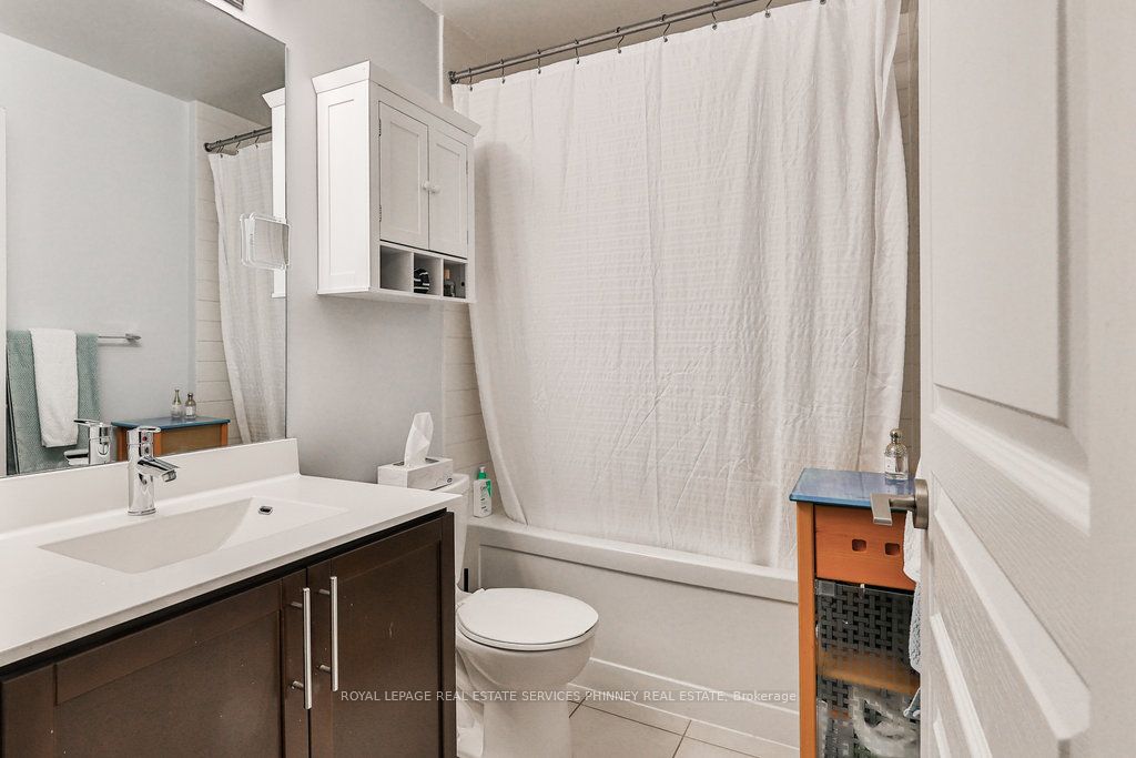 1 Hurontario St 19 Property Photo 15