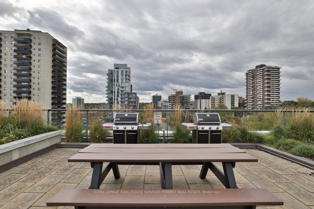 1 Hurontario St 19 Property Photo 17