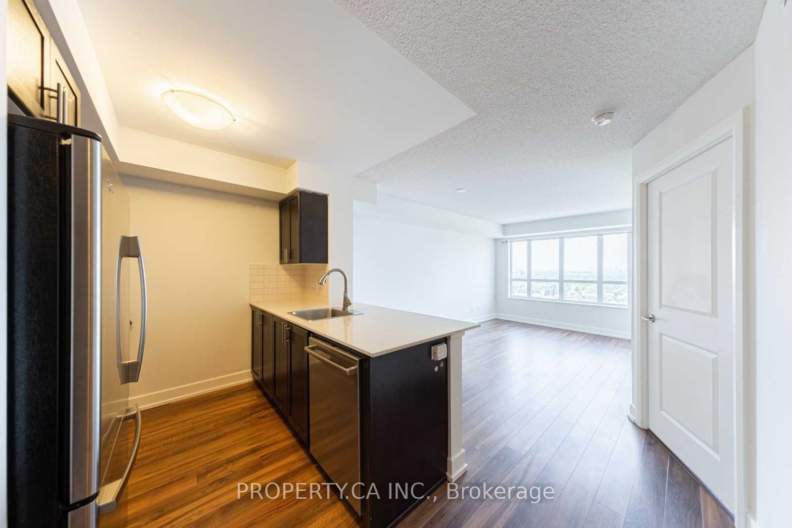 6 Eva Rd 9 Property Photo 5