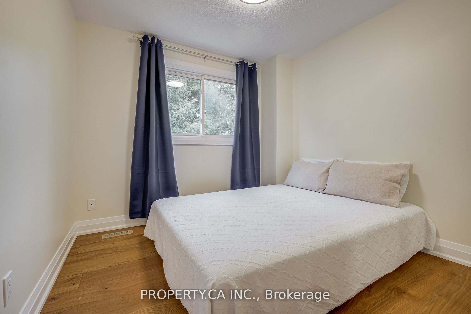 1232 Guelph Line 12 Property Photo 22